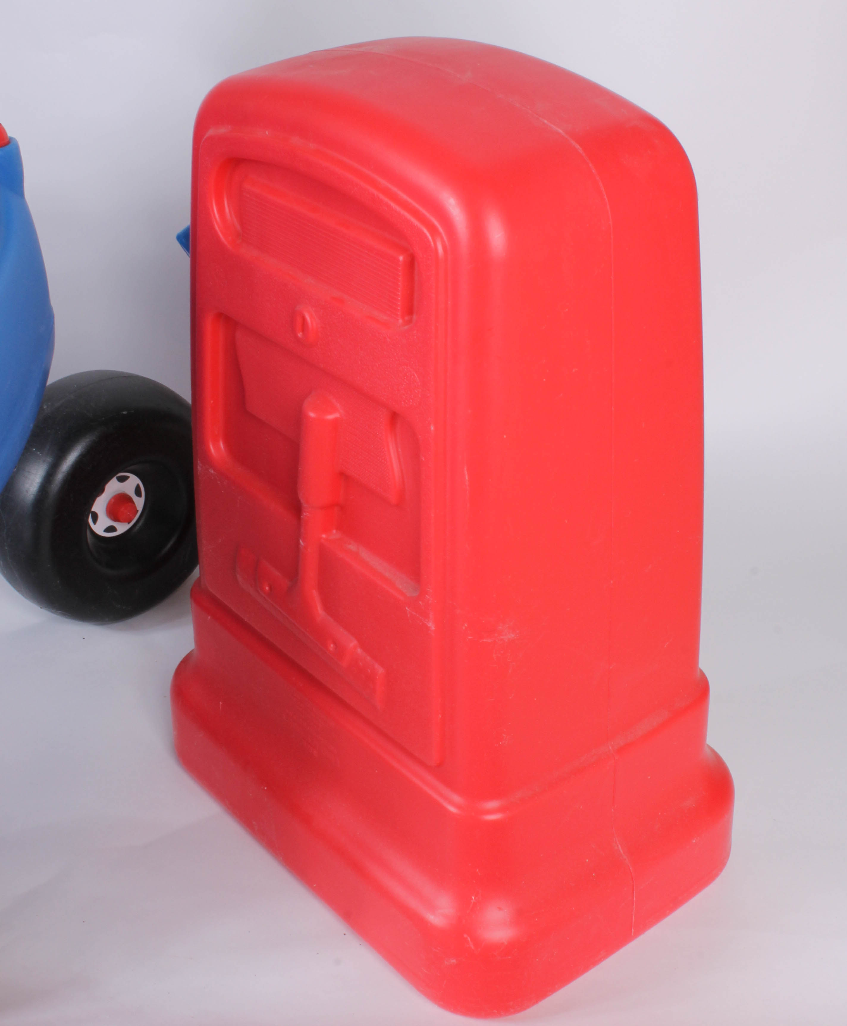 Little Tikes Pedal Car with Play Gas Pump