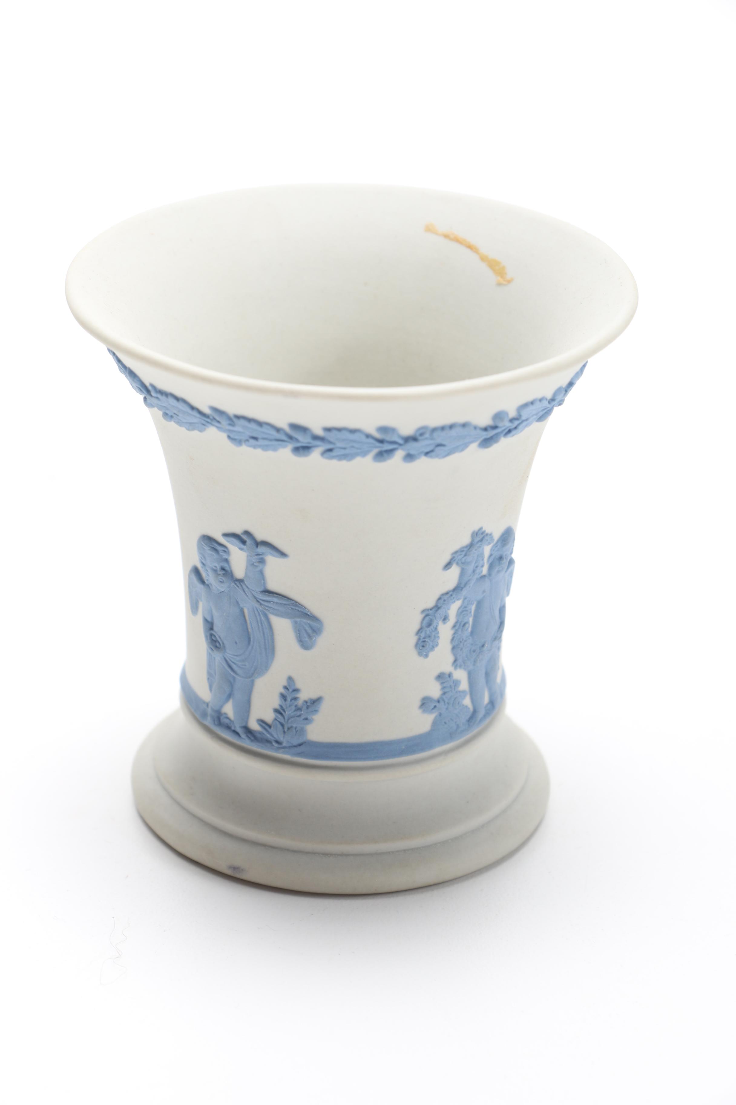 Wedgwood Lavender on Cream Jasperware