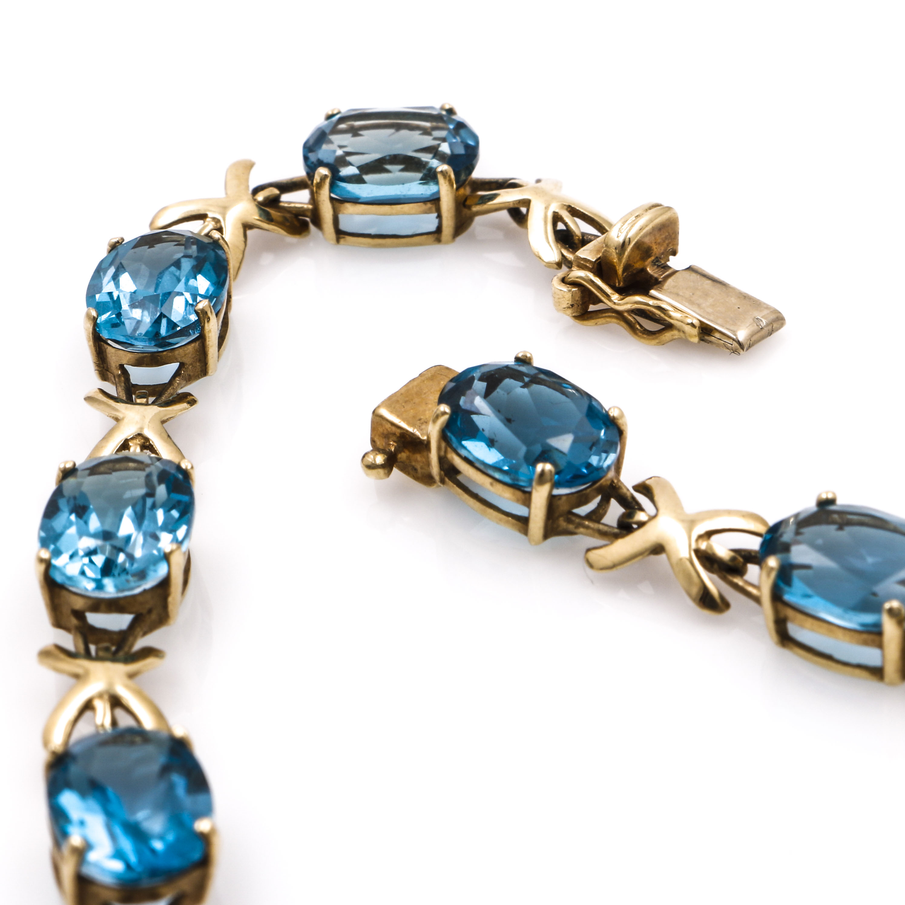 10K Yellow Gold Blue Topaz Bracelet