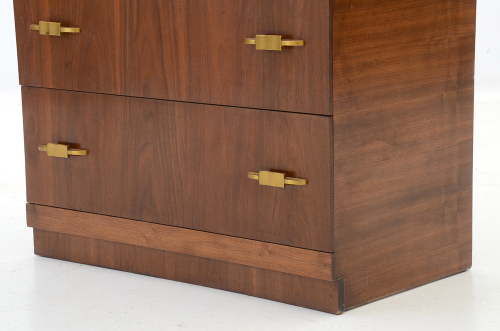 Mid Century Modern Mahogany Chest of Drawers