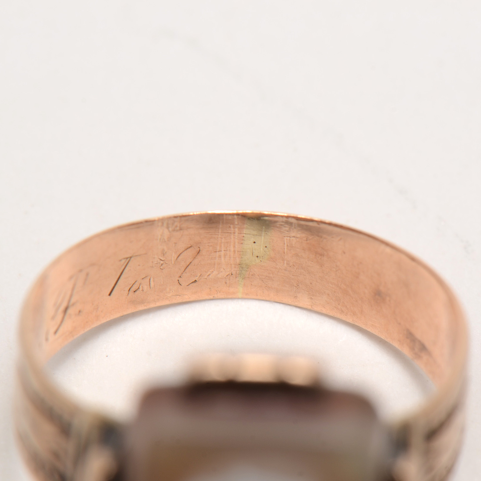 Antique 10K Rose Gold Carved Sardonyx Cameo Ring
