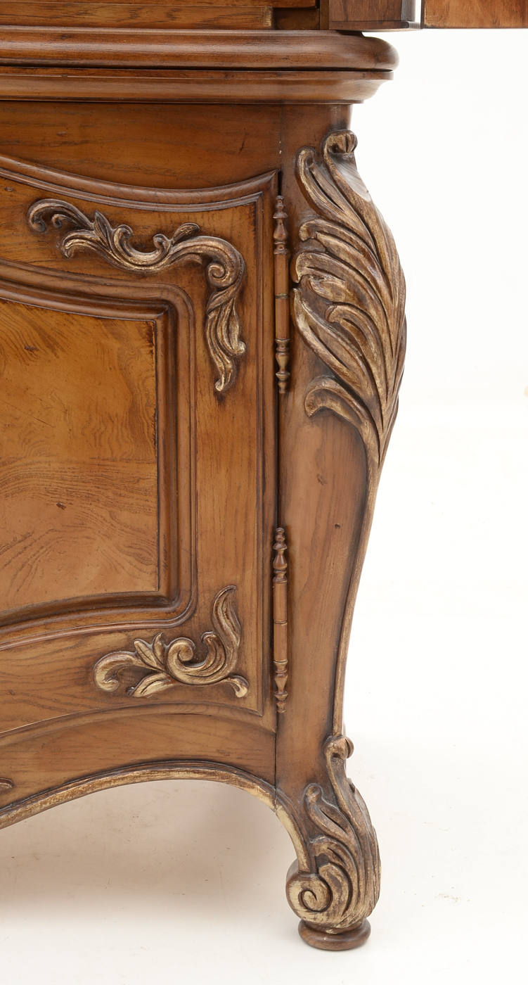 Henredon Home Entertainment Cabinet