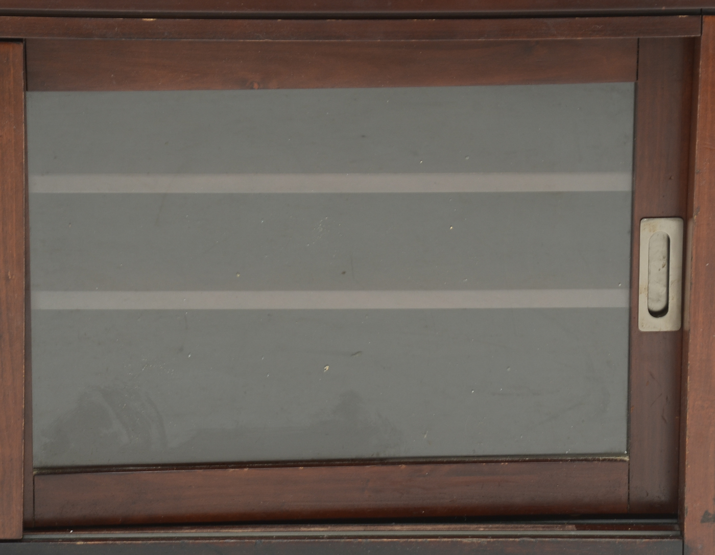 Mahogany Veneer TV Stand