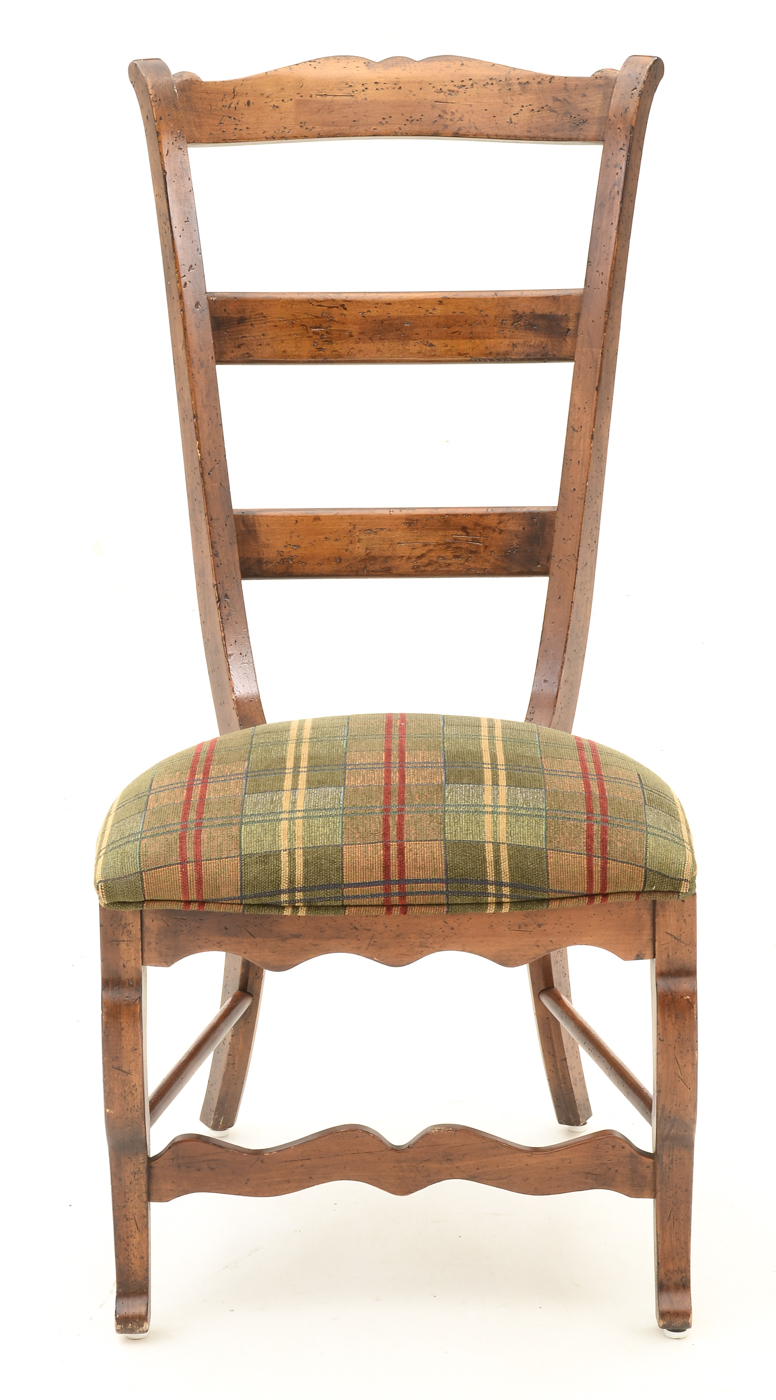 Henredon French Provincial Style Dining Table and Six Chairs