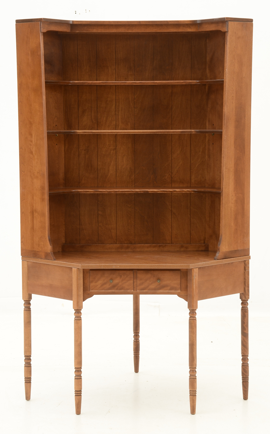 Ethan Allen Maple Corner Bookcase-on-Desk