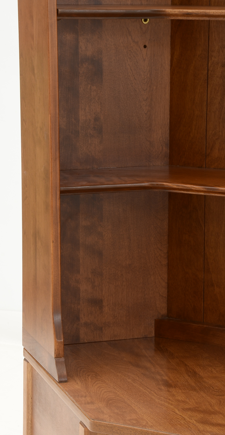 Ethan Allen Maple Corner Bookcase-on-Desk