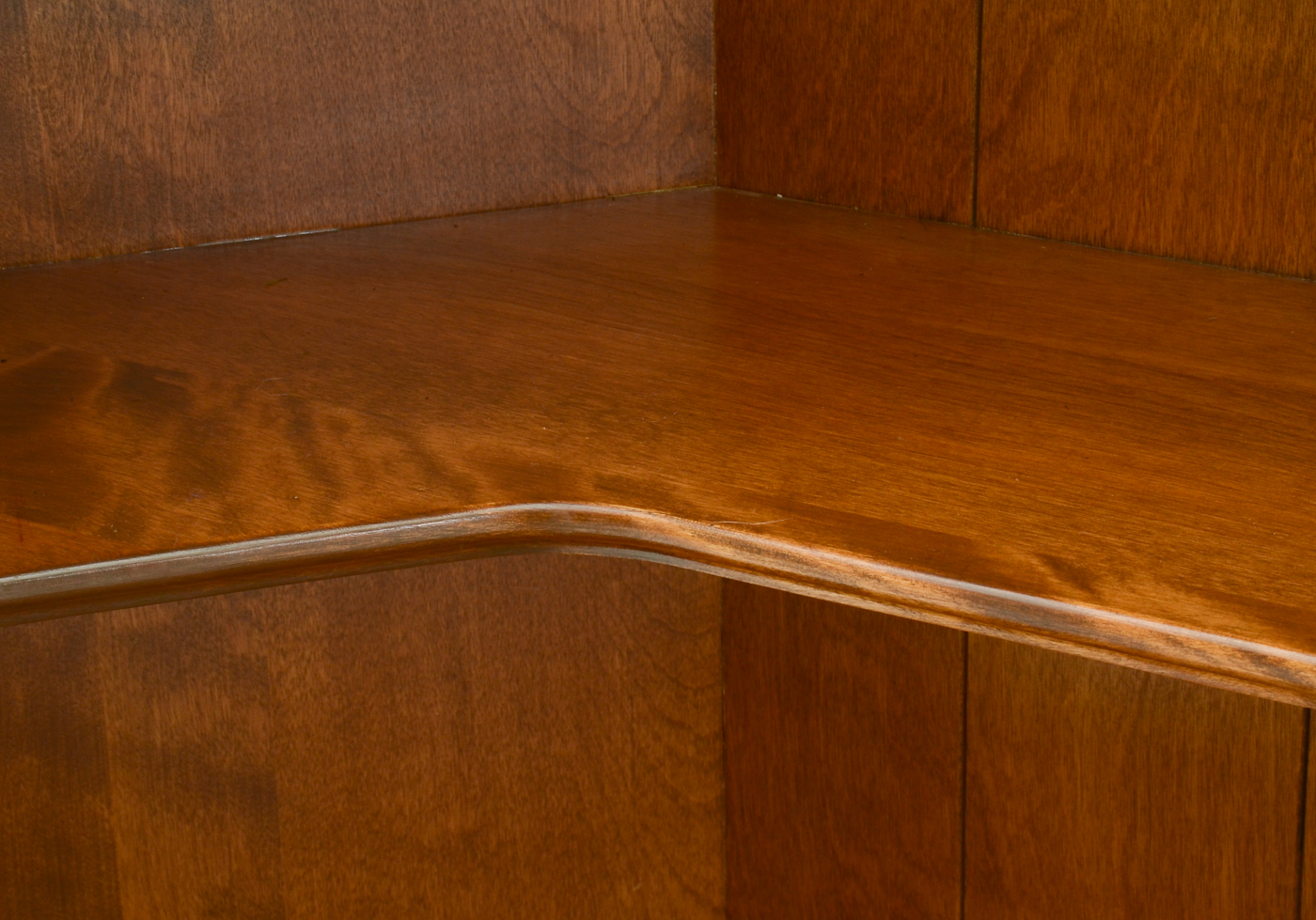 Ethan Allen Maple Corner Bookcase-on-Desk