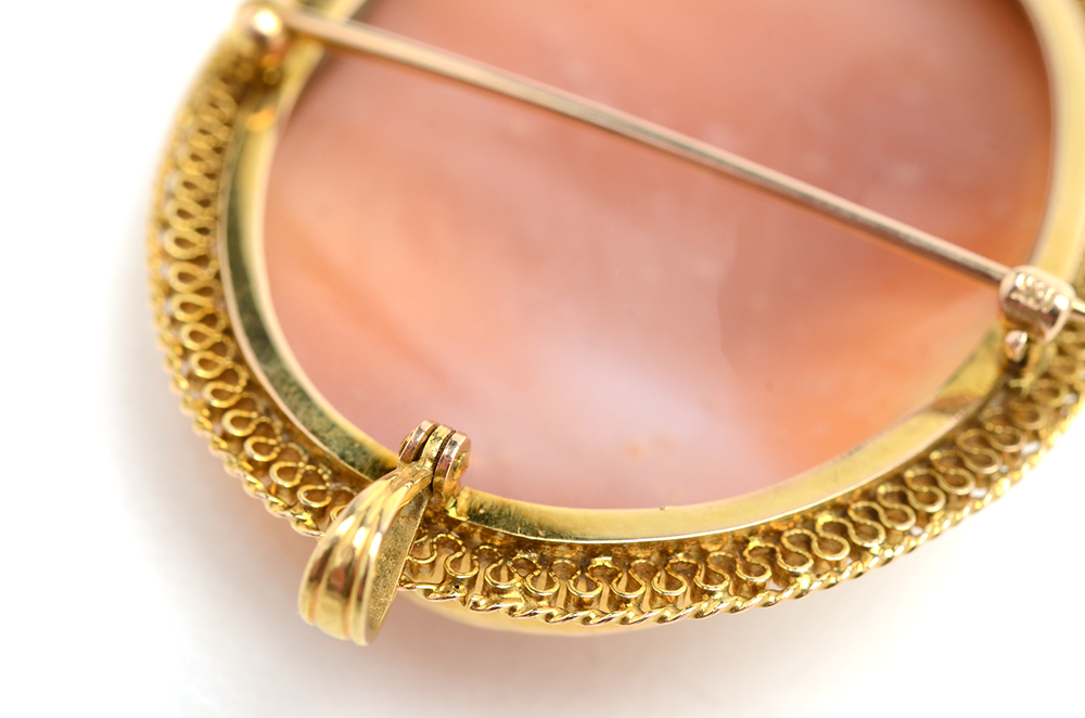 10K Yellow Gold Carved Shell Cameo Brooch Pendant
