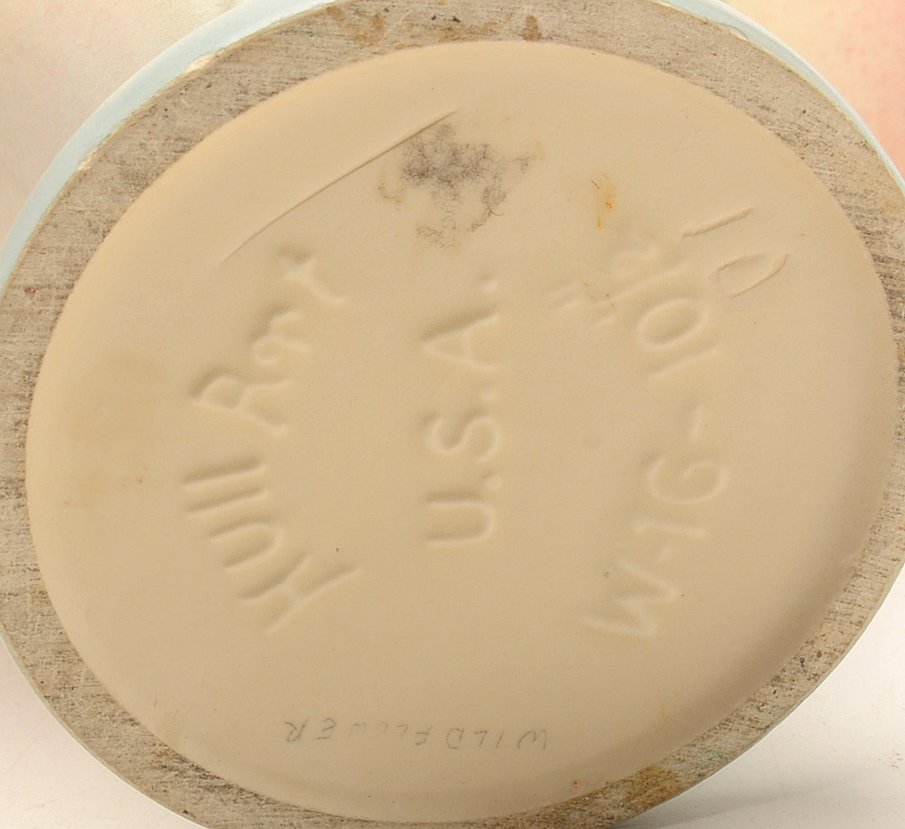 Two Hull Pottery Pieces