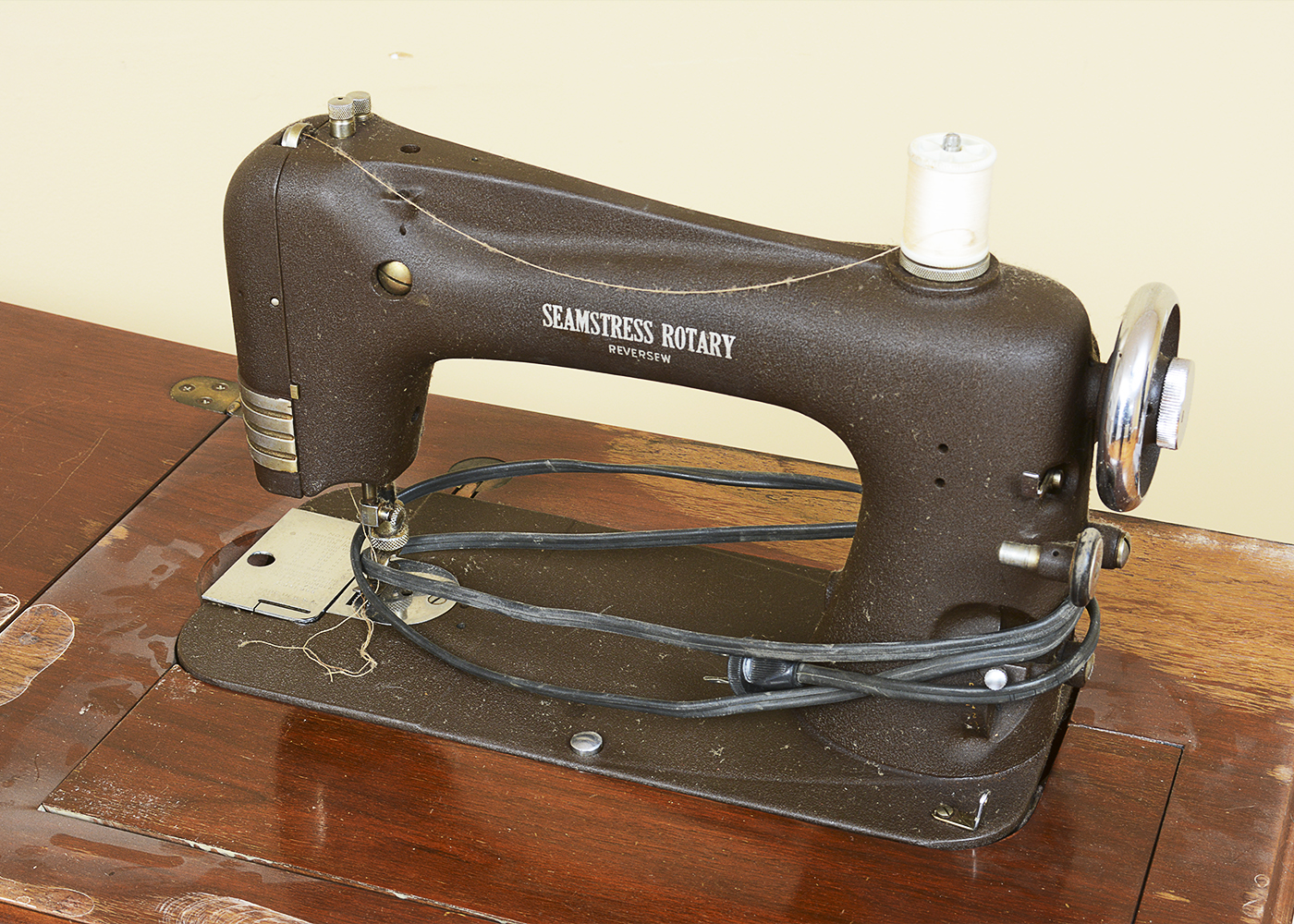 Vintage Seamstress Rotary Sewing Machine and Table