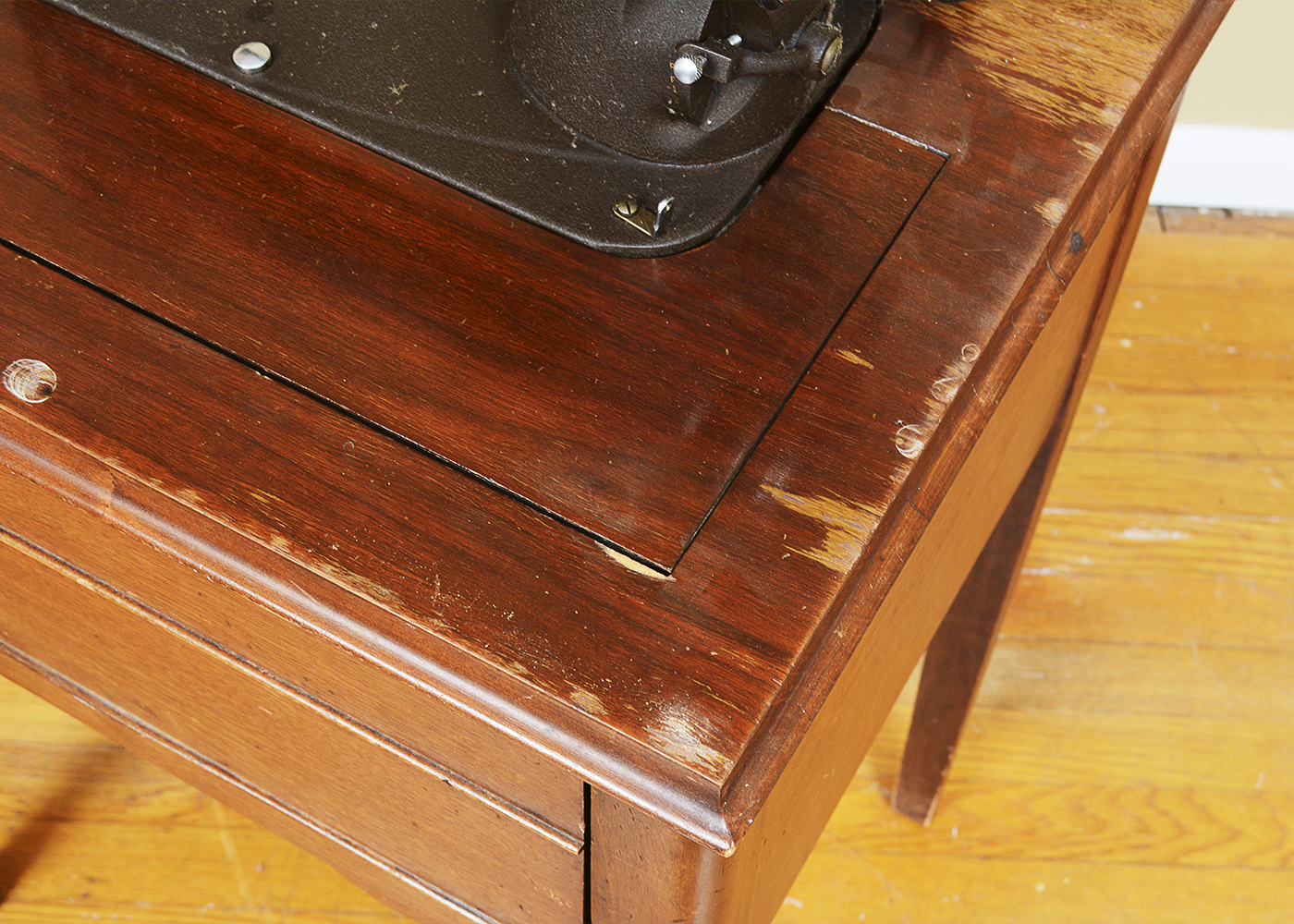 Vintage Seamstress Rotary Sewing Machine and Table