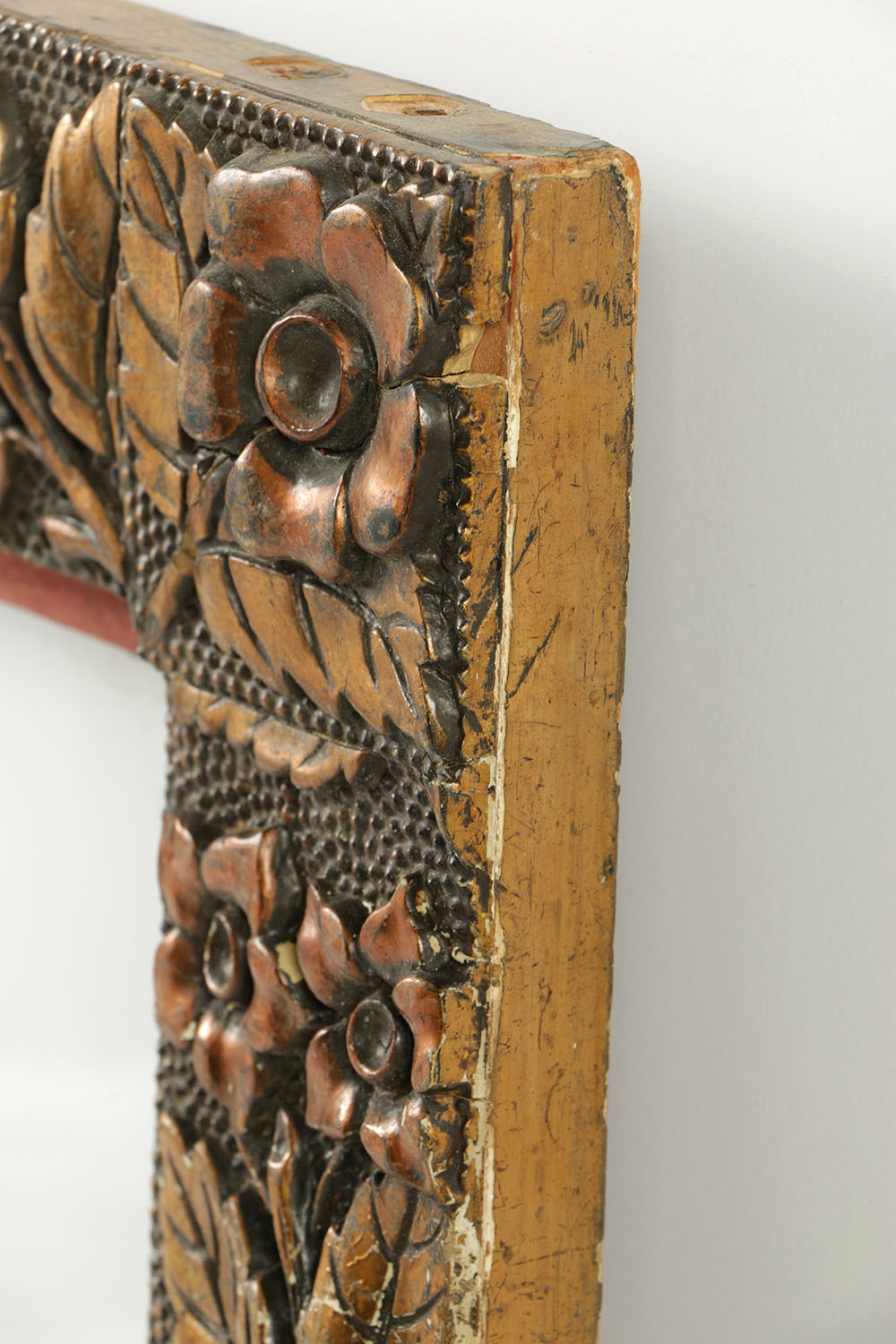 Late 19th-Century Gilt and Gesso Floral Moulding Frame