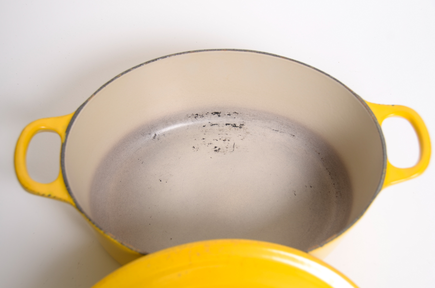Le Creuset Canary Yellow #25 Dutch Oven