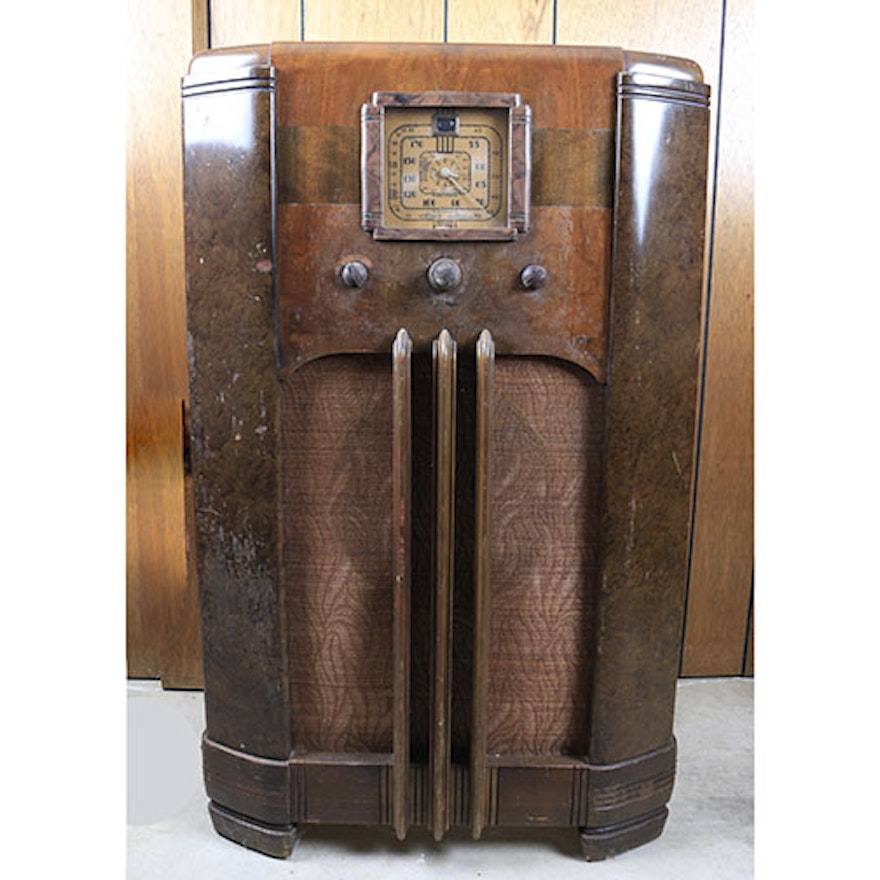 Vintage Shortwave Radio