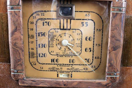 Vintage Shortwave Radio