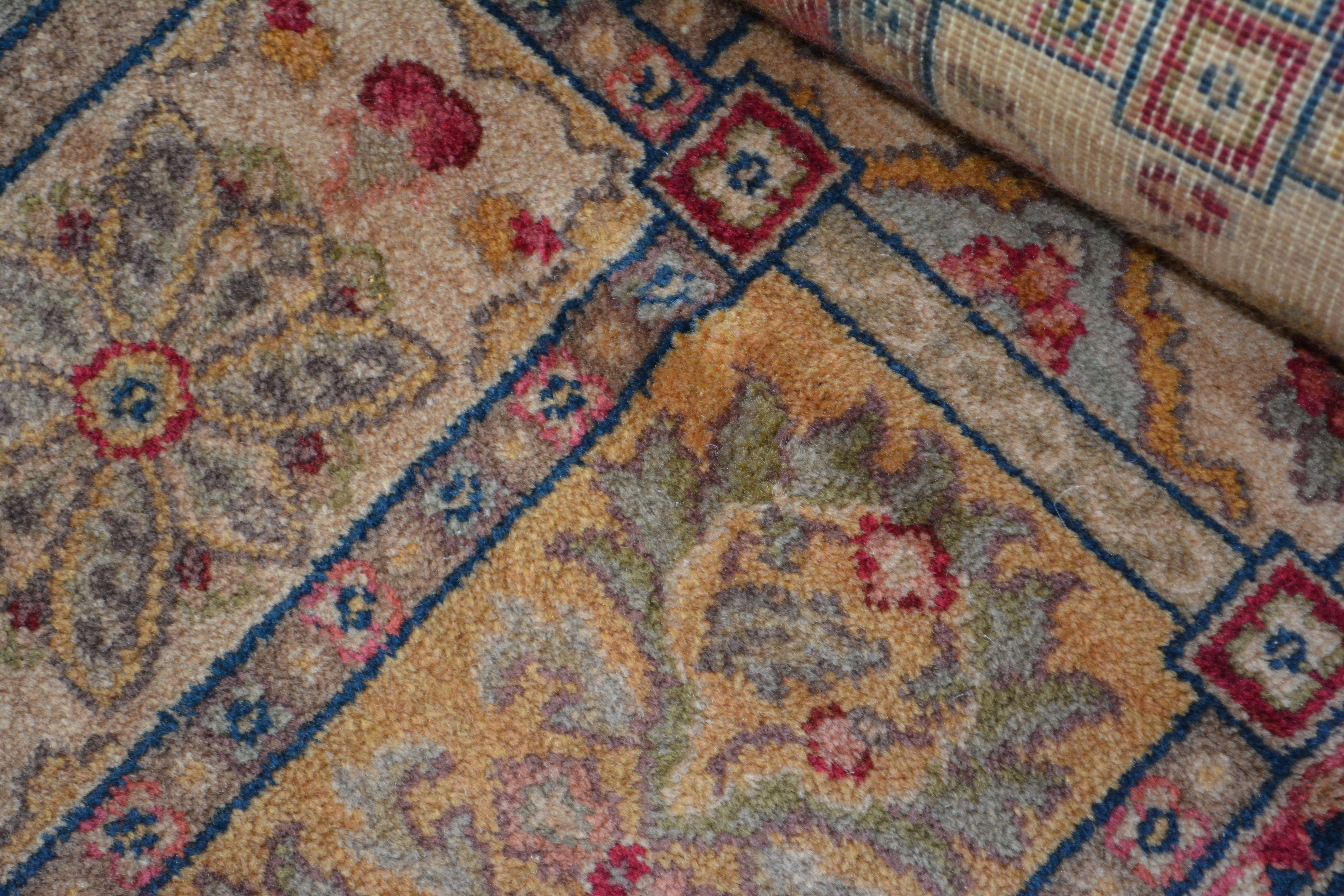 Machine-Made Karastan "Bakhtiyari" Wool Area Rug