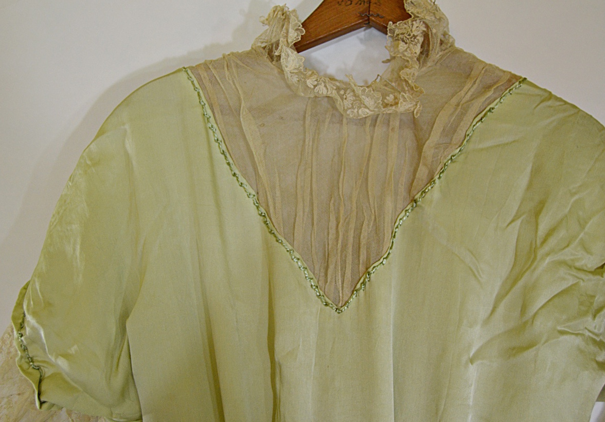 Edwardian Era Green Silk Tea Dress