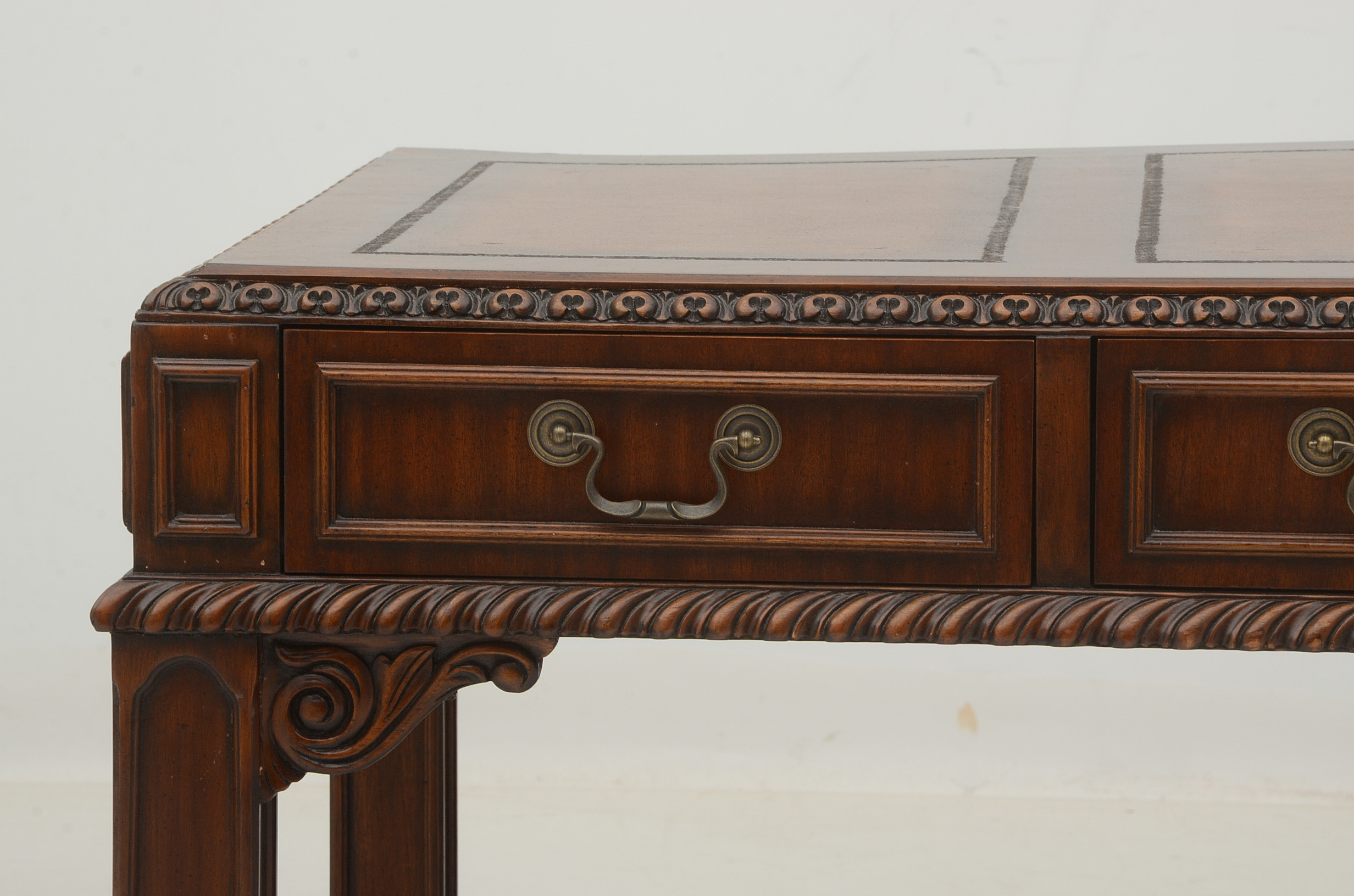 Sligh Carved Mahogany Georgian Style Desk