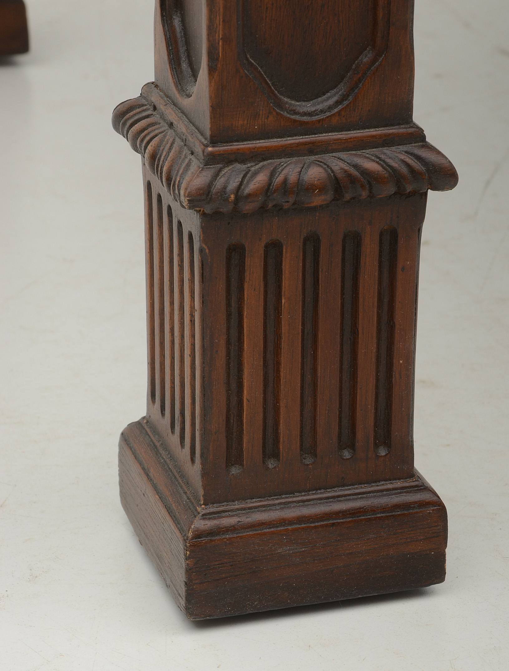 Sligh Carved Mahogany Georgian Style Desk