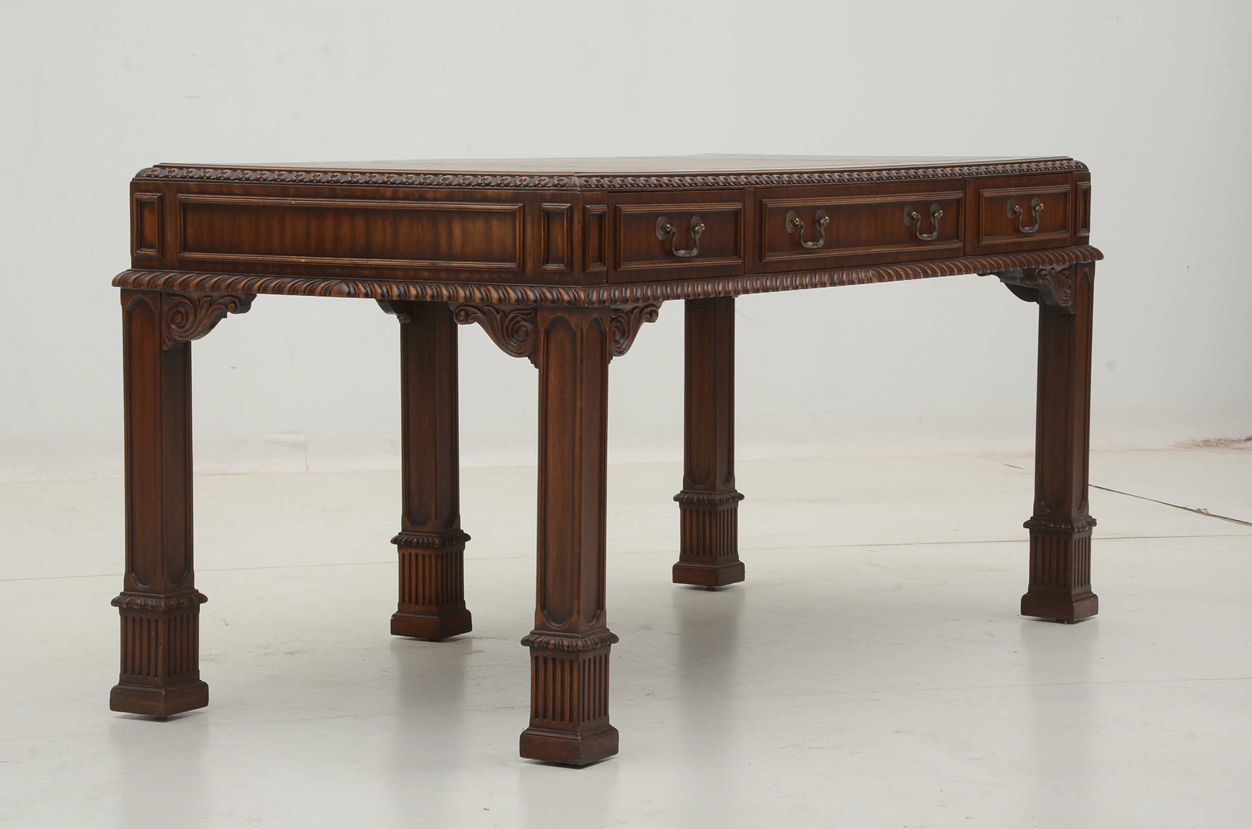 Sligh Carved Mahogany Georgian Style Desk