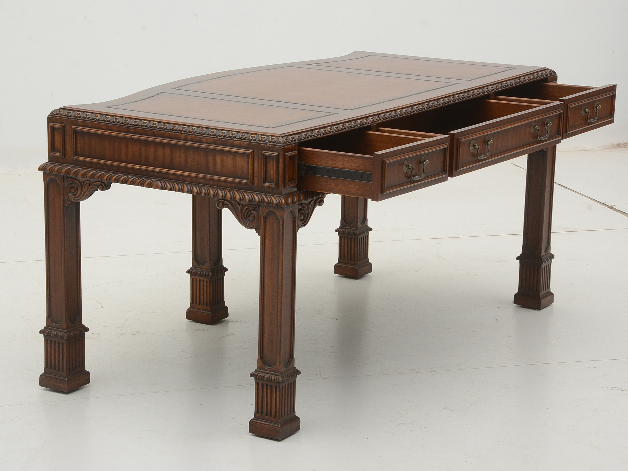 Sligh Carved Mahogany Georgian Style Desk