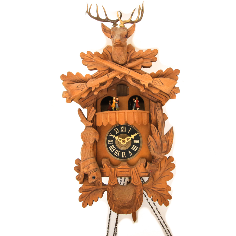 Vintage German Black Forest Style Hunting Scene  Cuckoo Clock