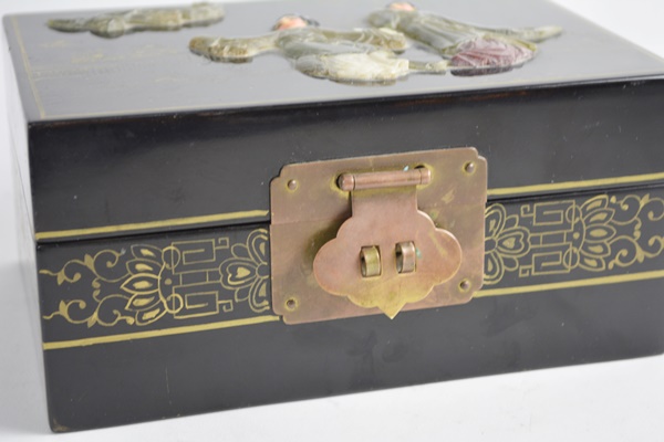 Vintage Chinese Black Lacquered Jewelry Box