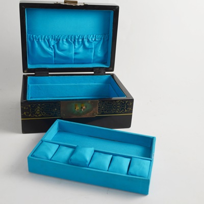Vintage Chinese Black Lacquered Jewelry Box