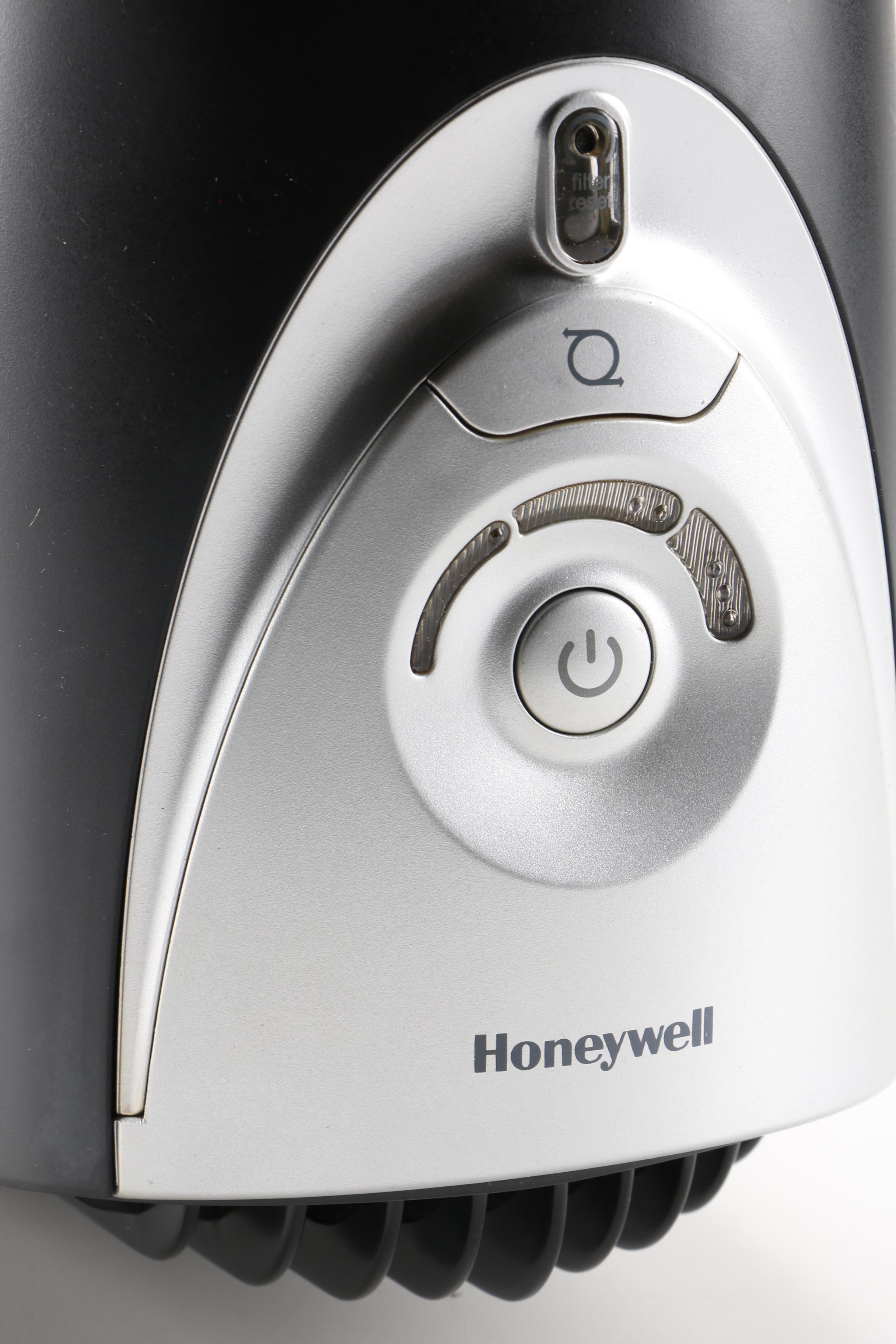 Honeywell QuietClean Oscillating Tower Air Purifier