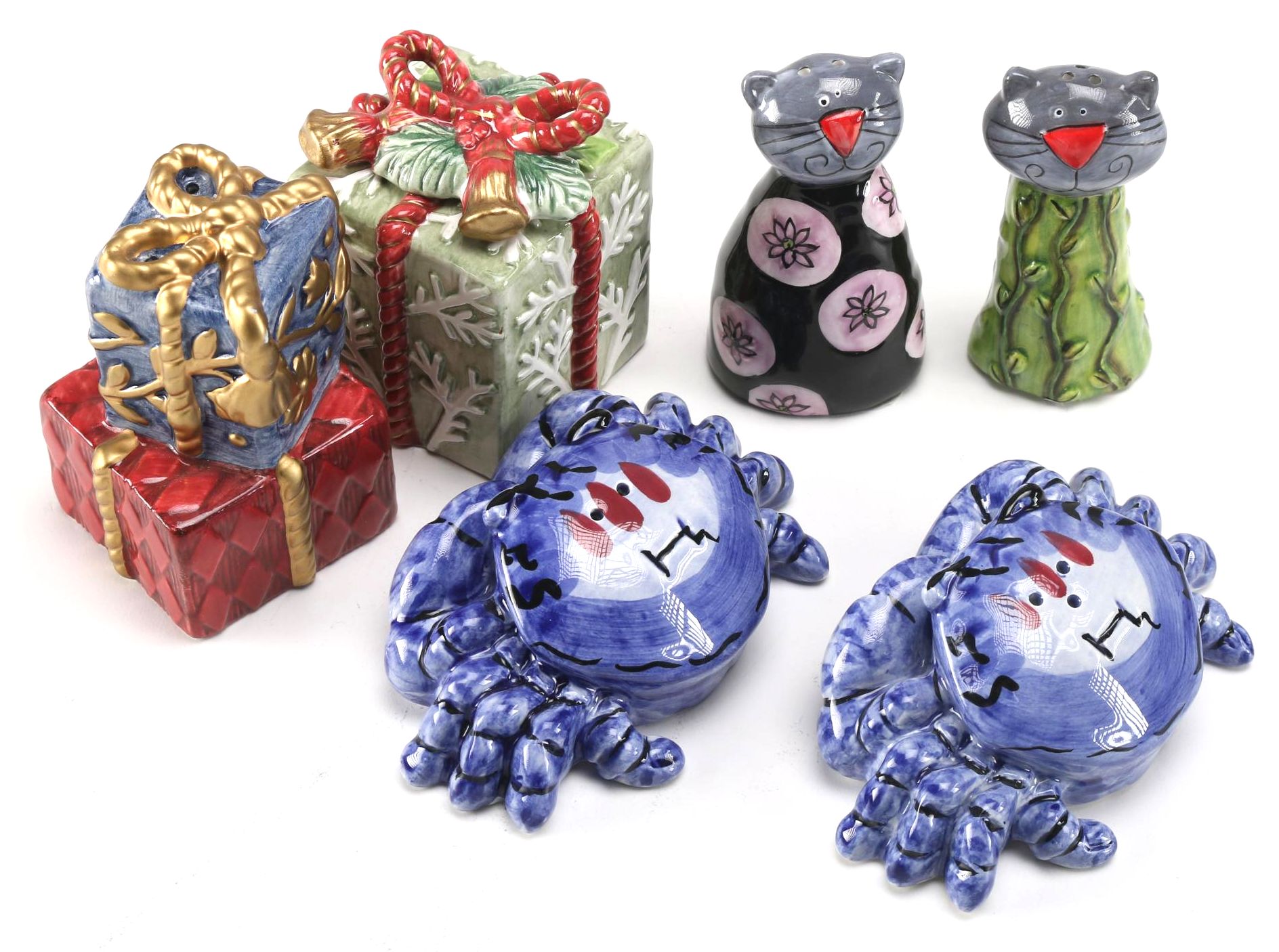 Novelty Pottery Salt And Pepper Shakers