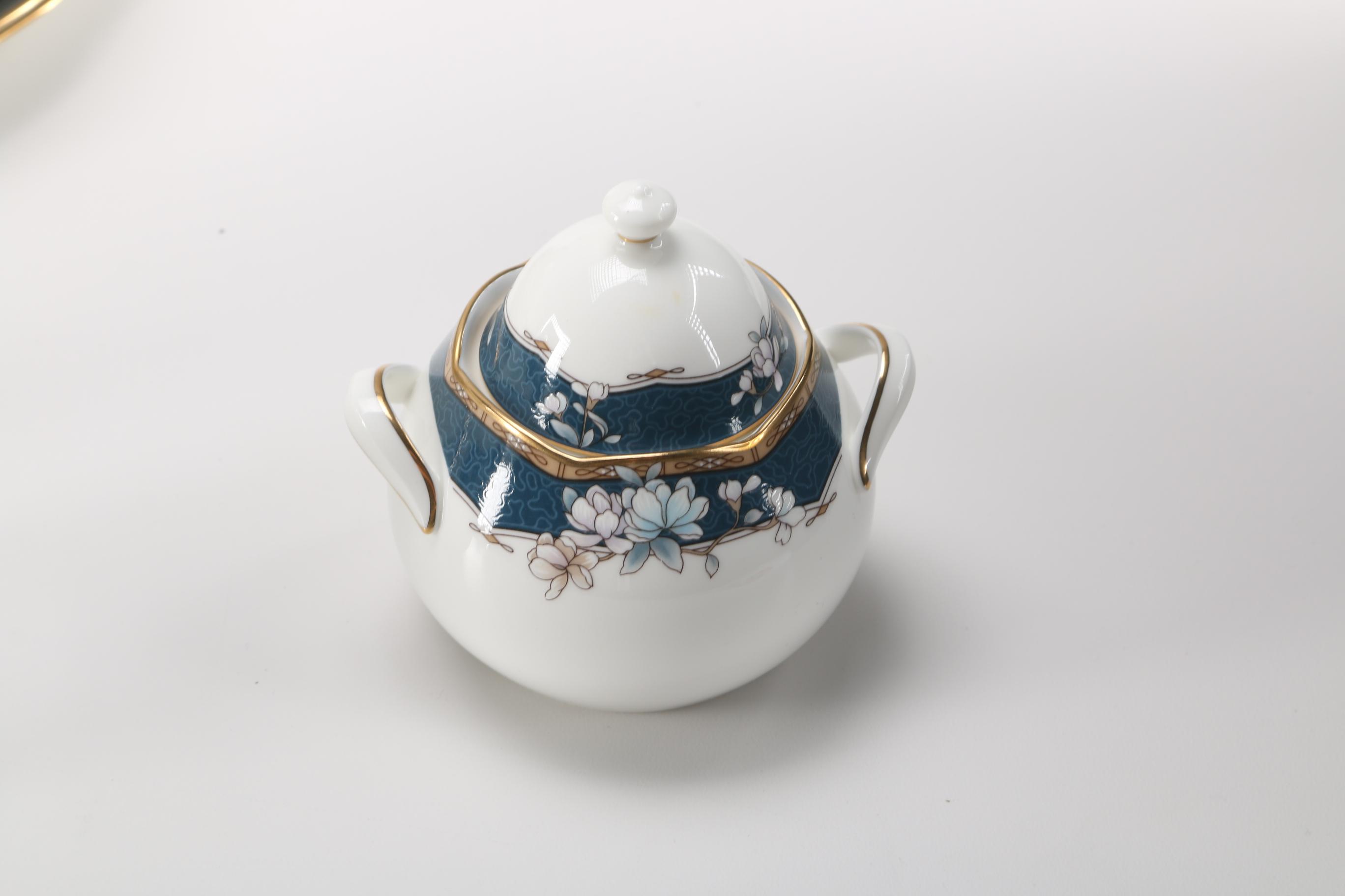 Noritake "Sandhurst" China Tableware Set