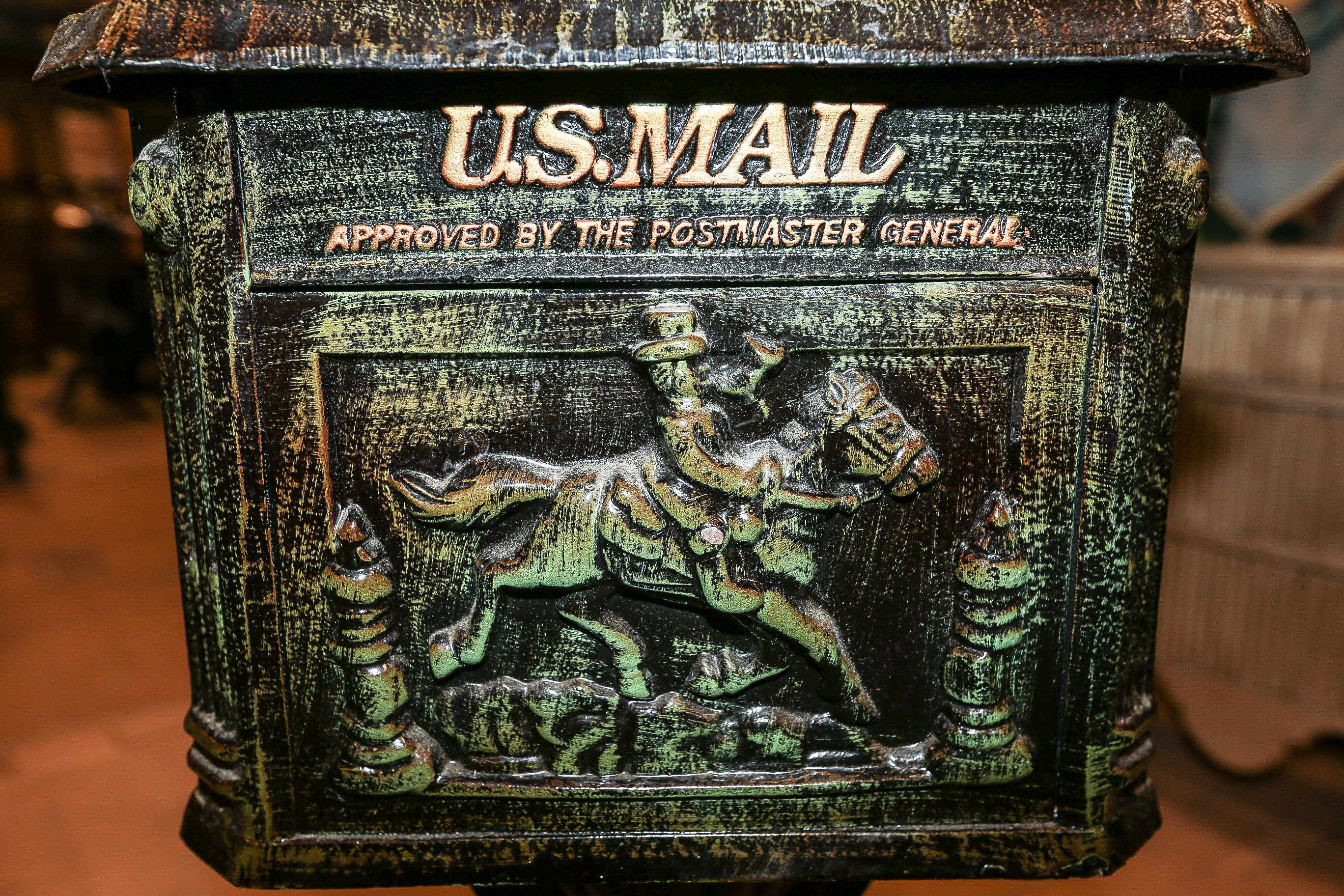 Vintage U.S. Mail Box