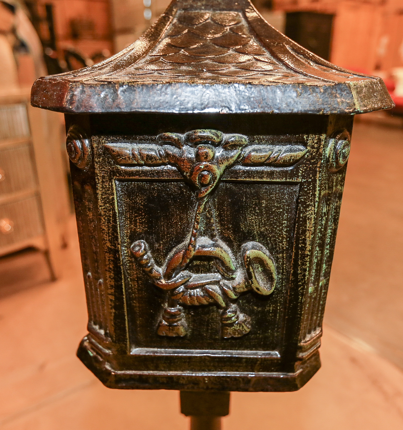 Vintage U.S. Mail Box