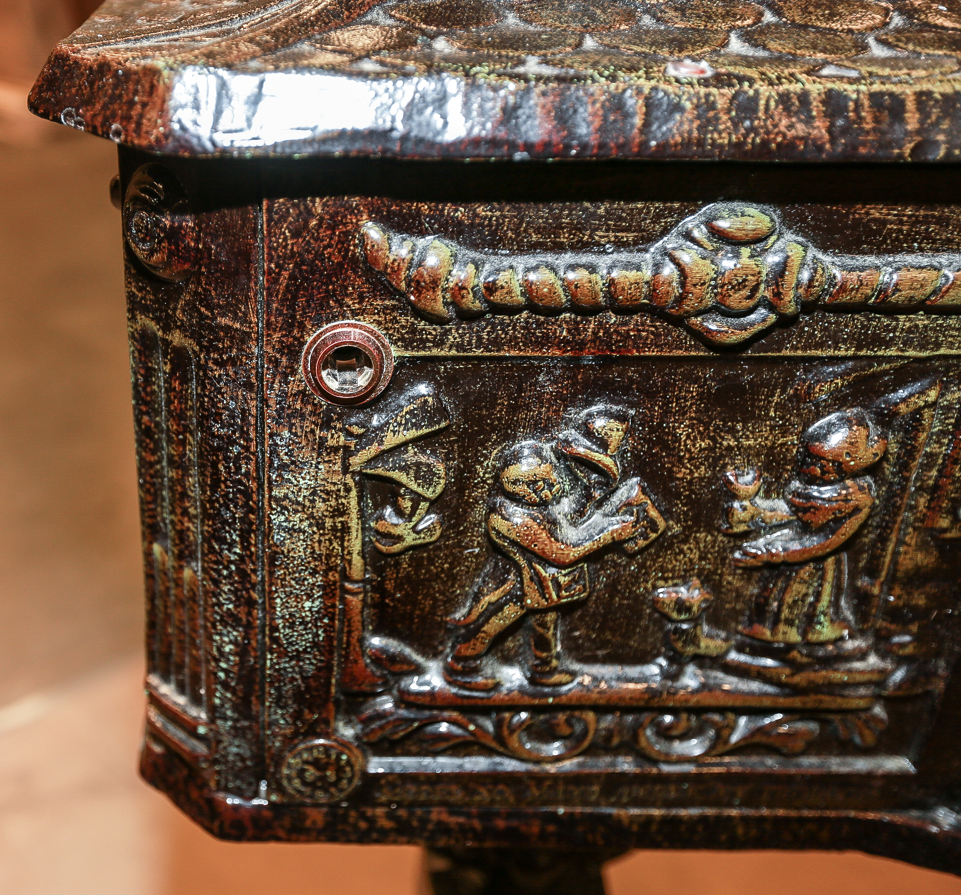 Vintage U.S. Mail Box