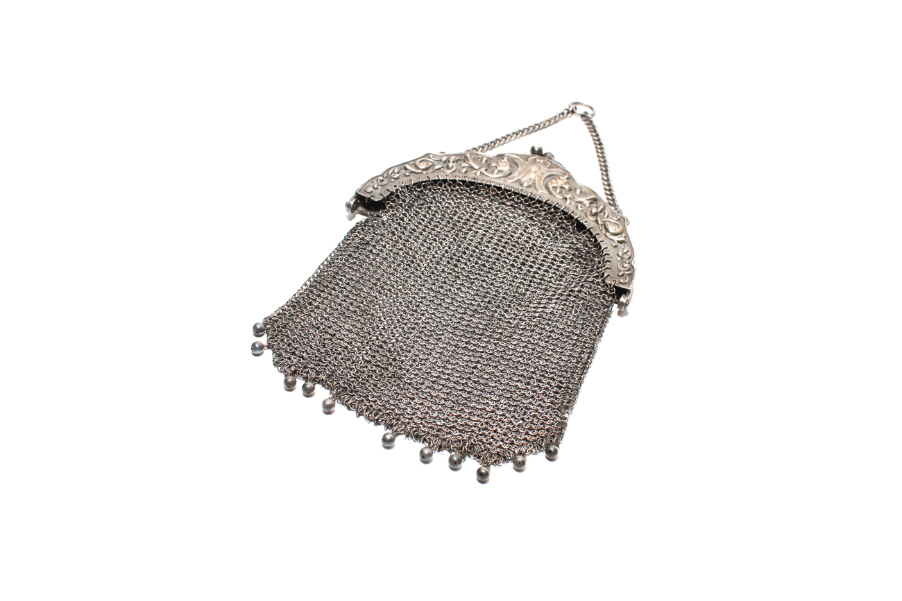 Victorian Chainmail Finger Ring Purse With Sterling Silver Frame