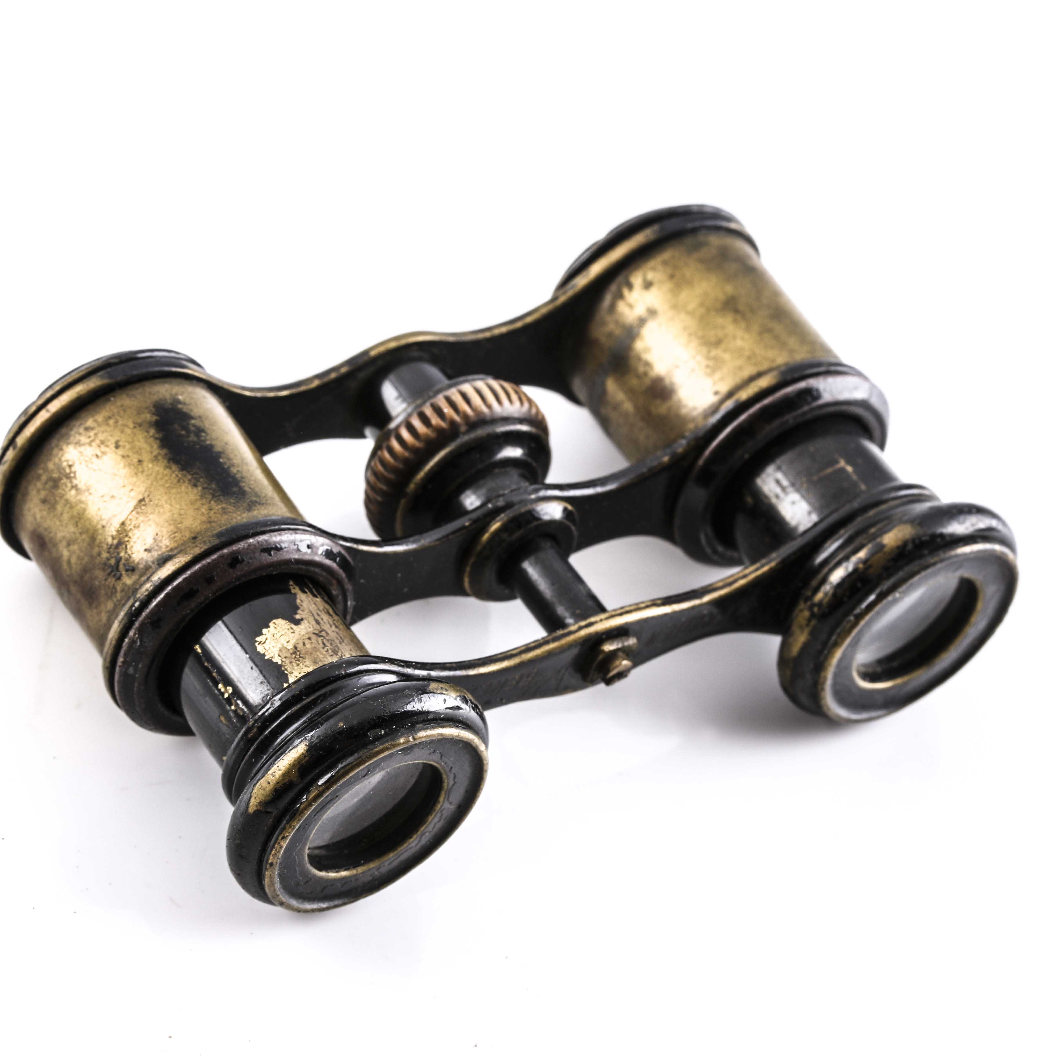 Pair of R.T. Reuer Binoculars from Berlin