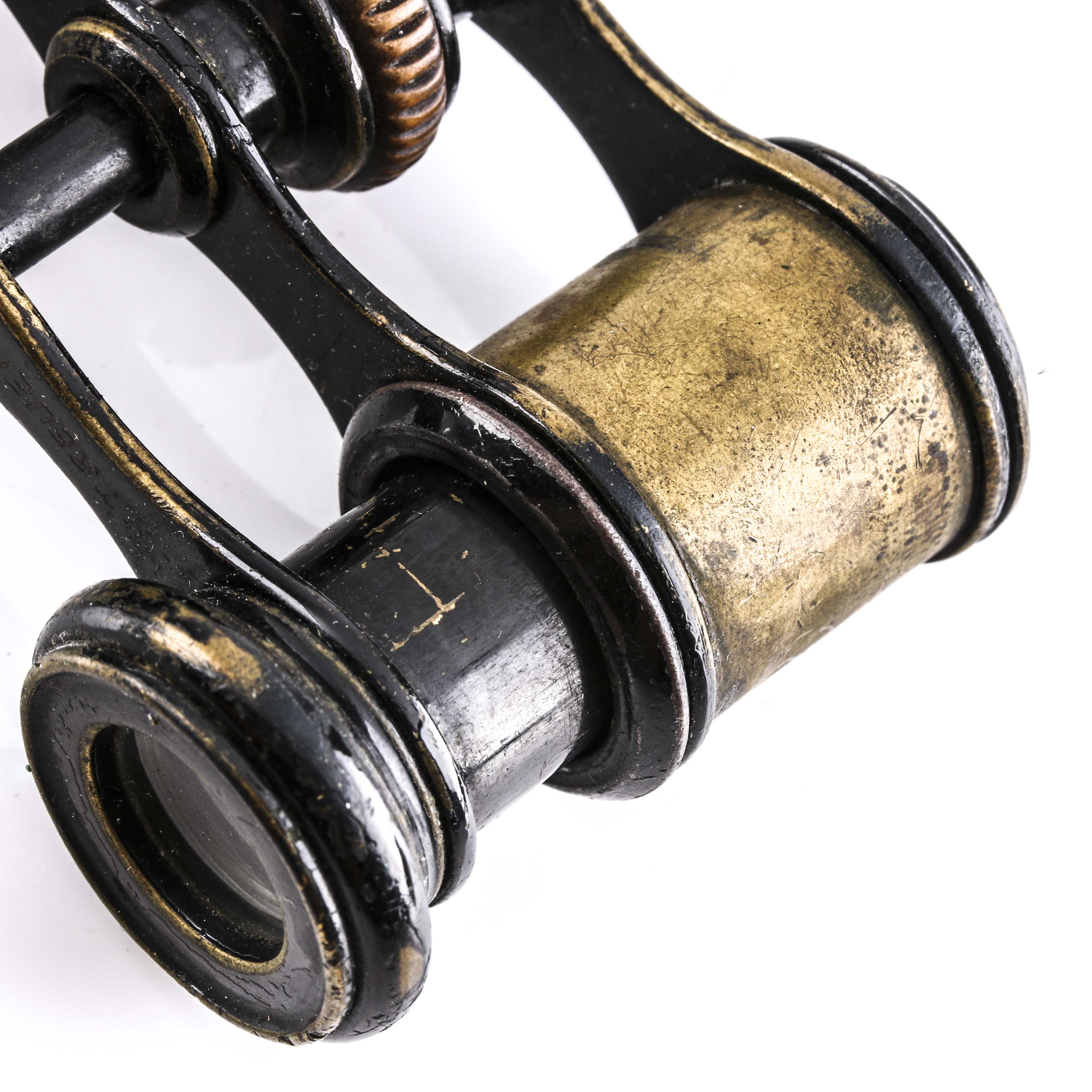 Pair of R.T. Reuer Binoculars from Berlin