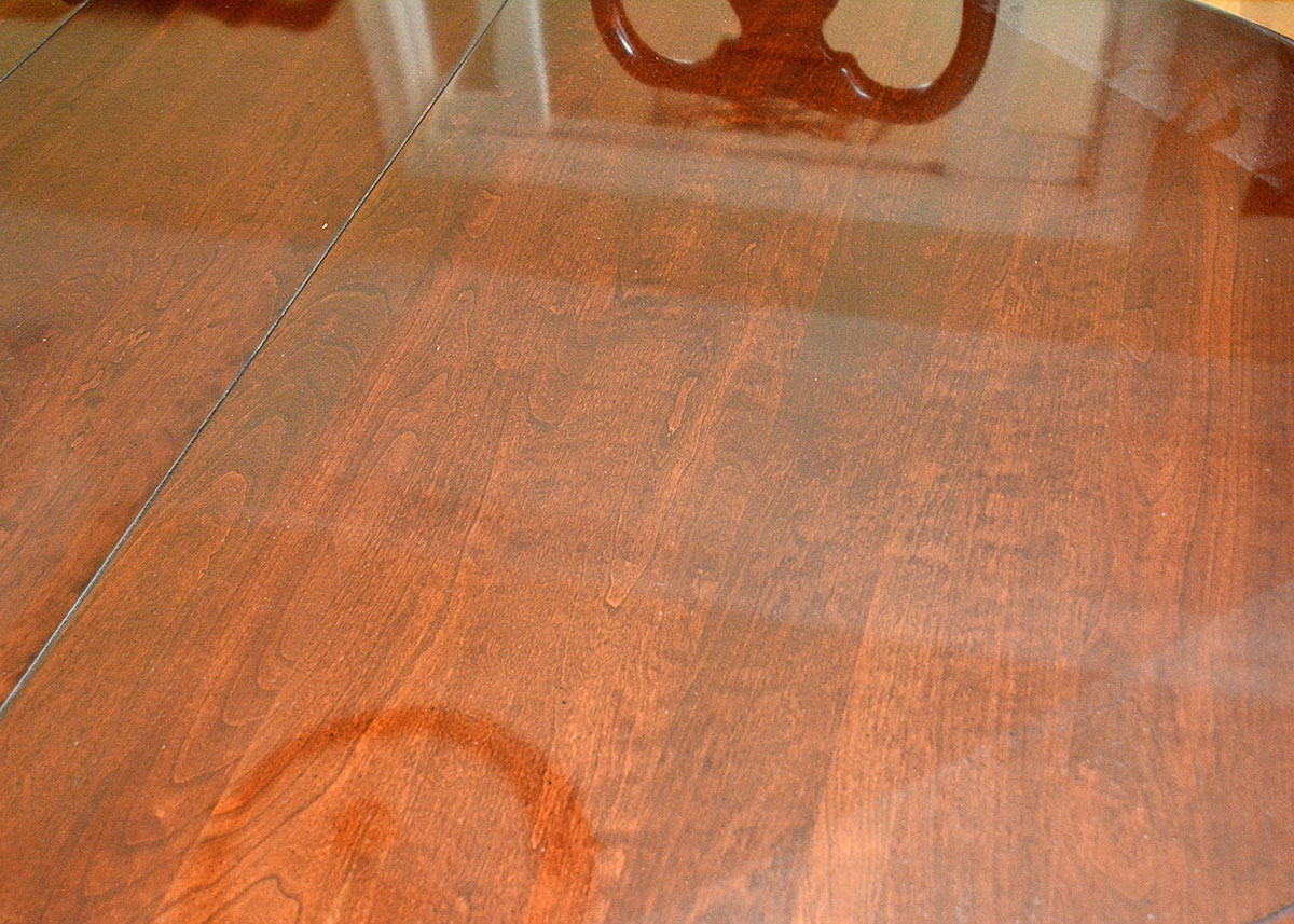 Queen Anne Style Dining Table and Chairs by Kincaid