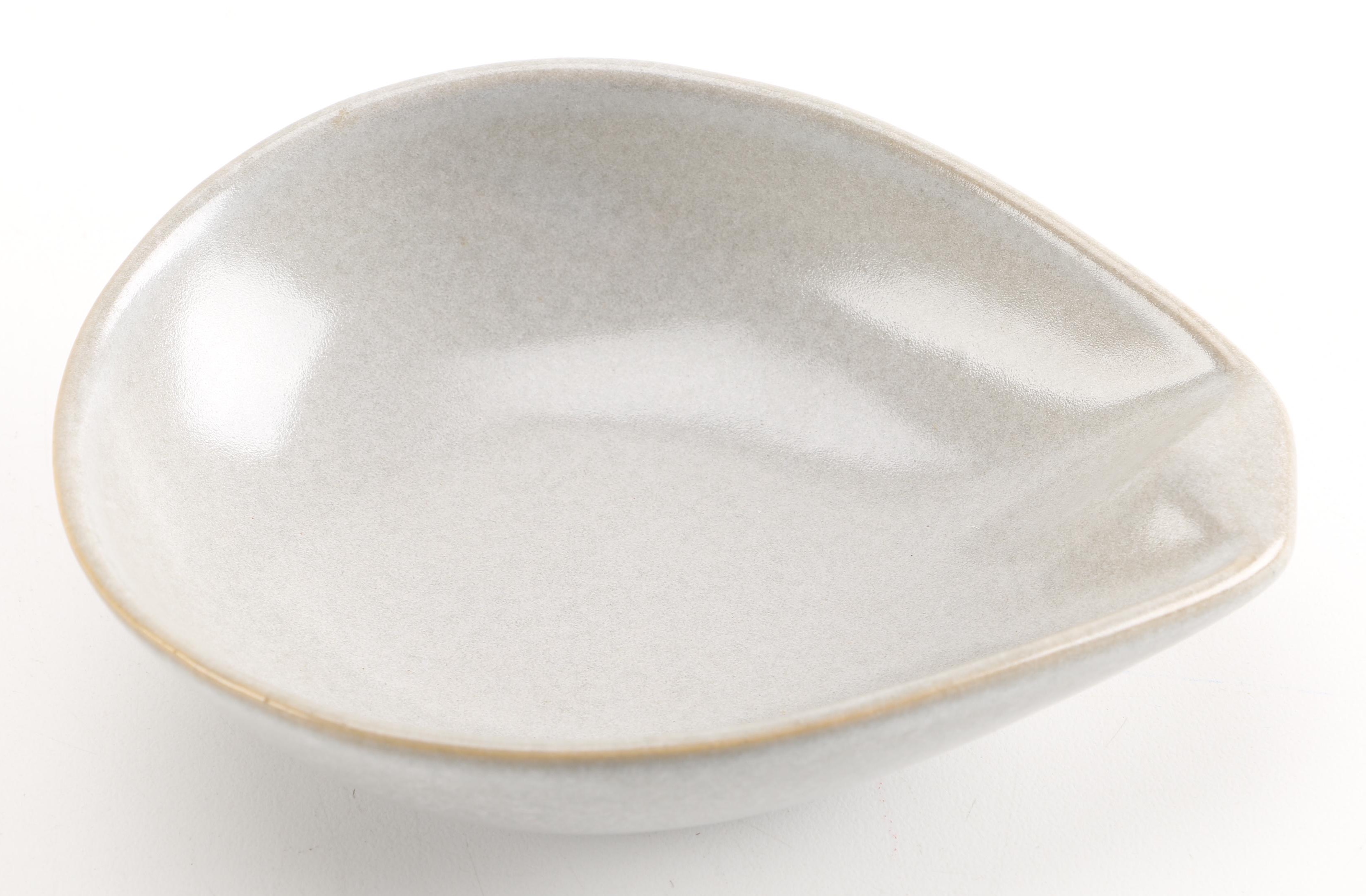 Roseville "Raymor Beach Gray" Tableware