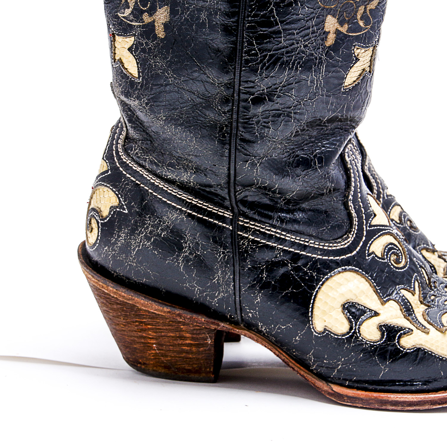 Heritage Finish Women's Corral Cowboy Boots