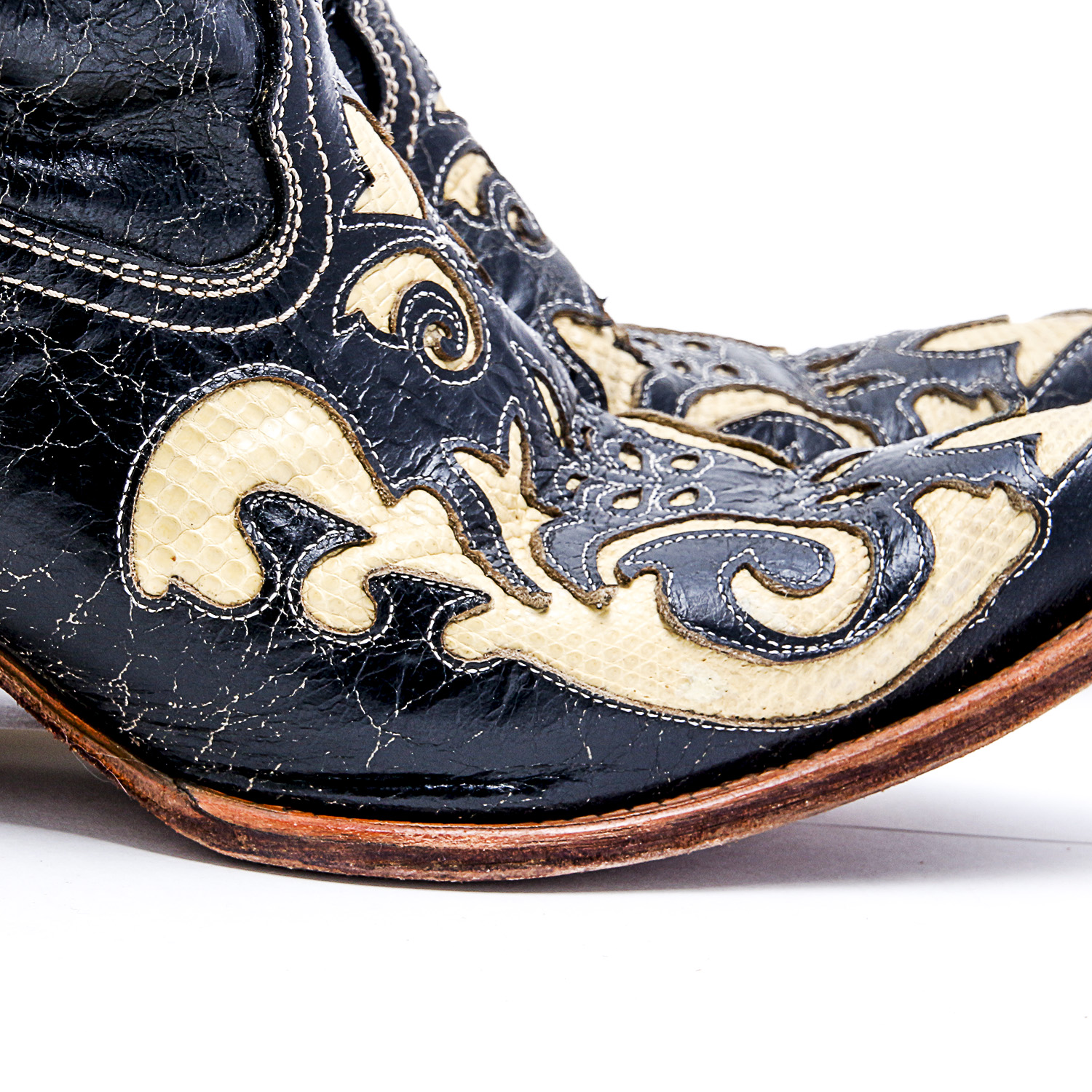 Heritage Finish Women's Corral Cowboy Boots