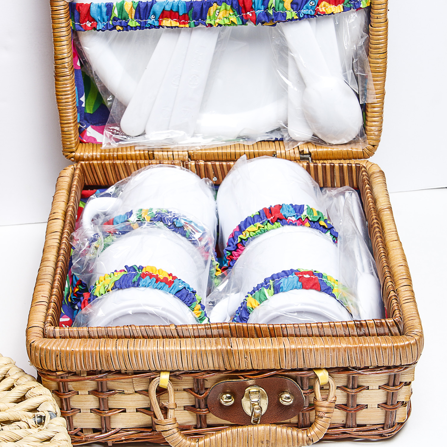 Wicker Wine Bottle Holder and Picnic Basket