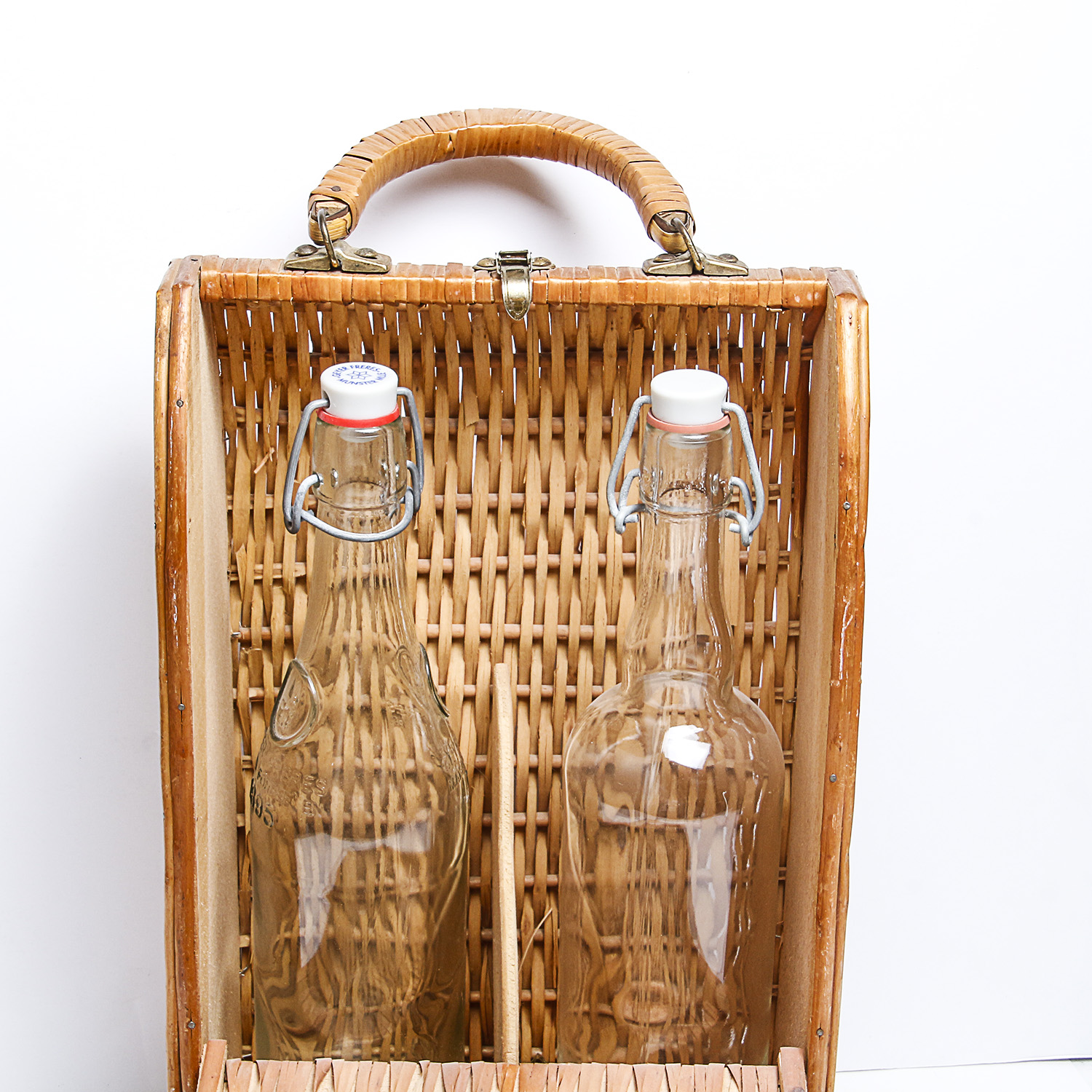 Wicker Wine Bottle Holder and Picnic Basket