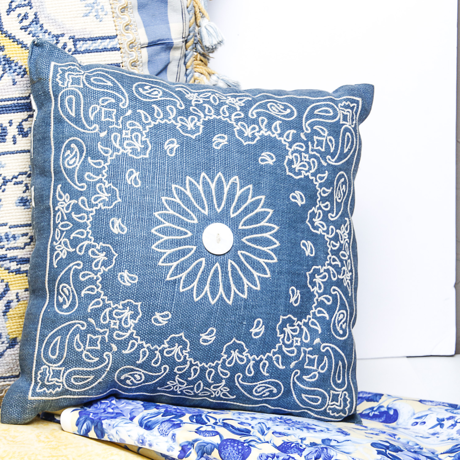 Collection of Decorative Pillows and Fabric Pieces