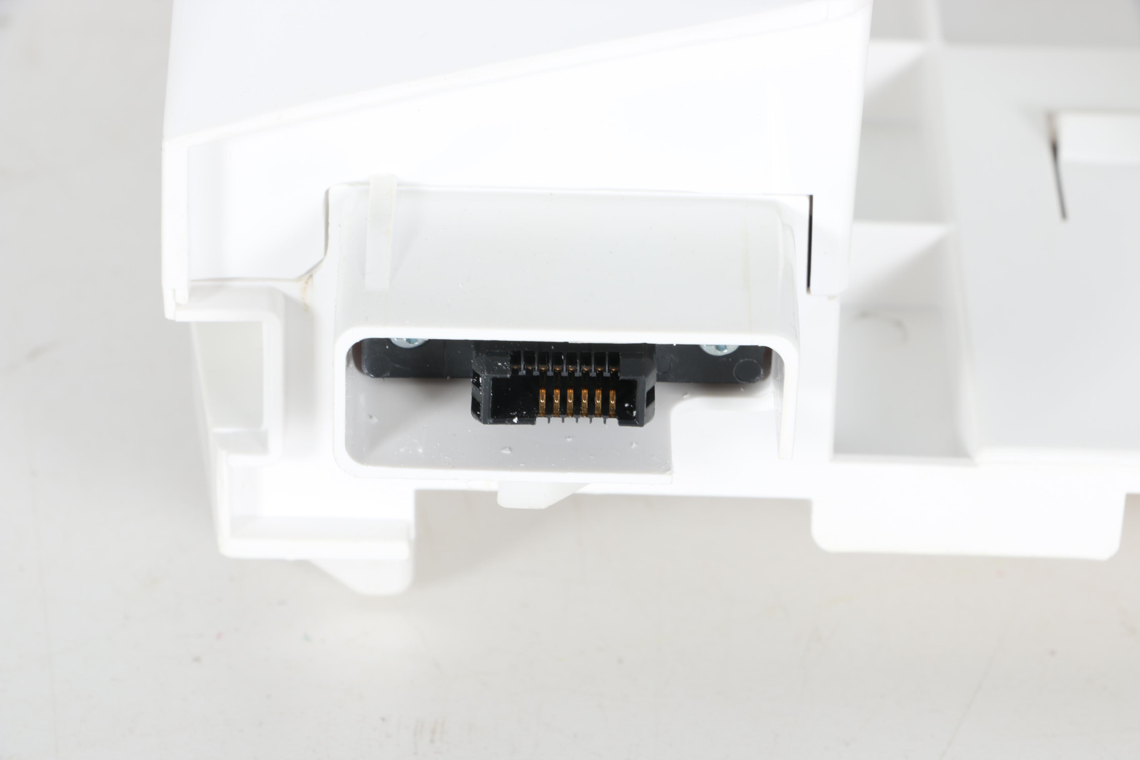 Singer Futura SES 1000 Sewing and Embroidery Machine