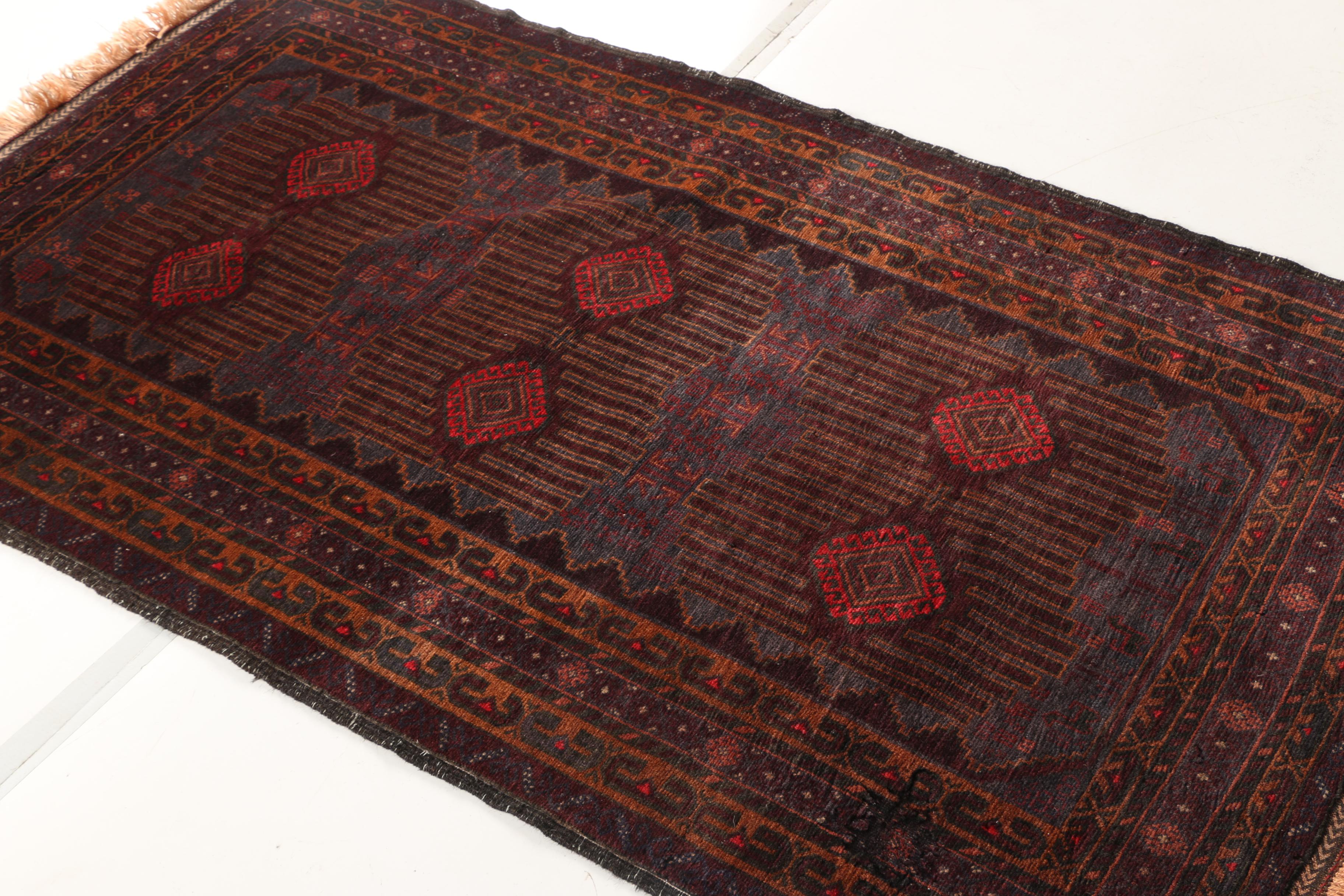 Hand-Knotted Pakistani Wool Area Rug