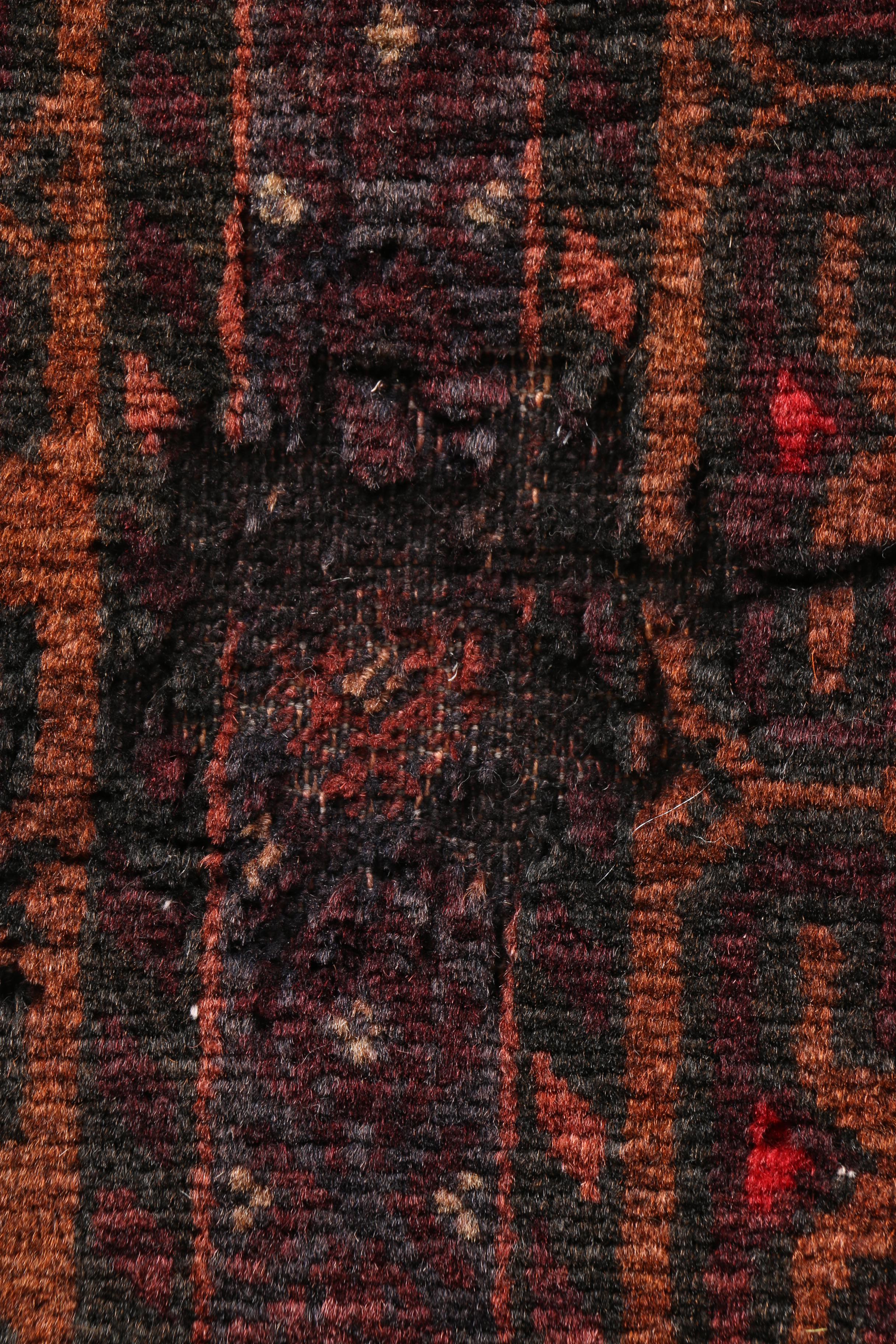 Hand-Knotted Pakistani Wool Area Rug