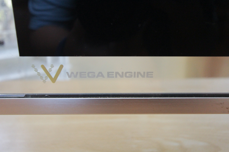 42" LCD Sony Wega Flat Screen Television