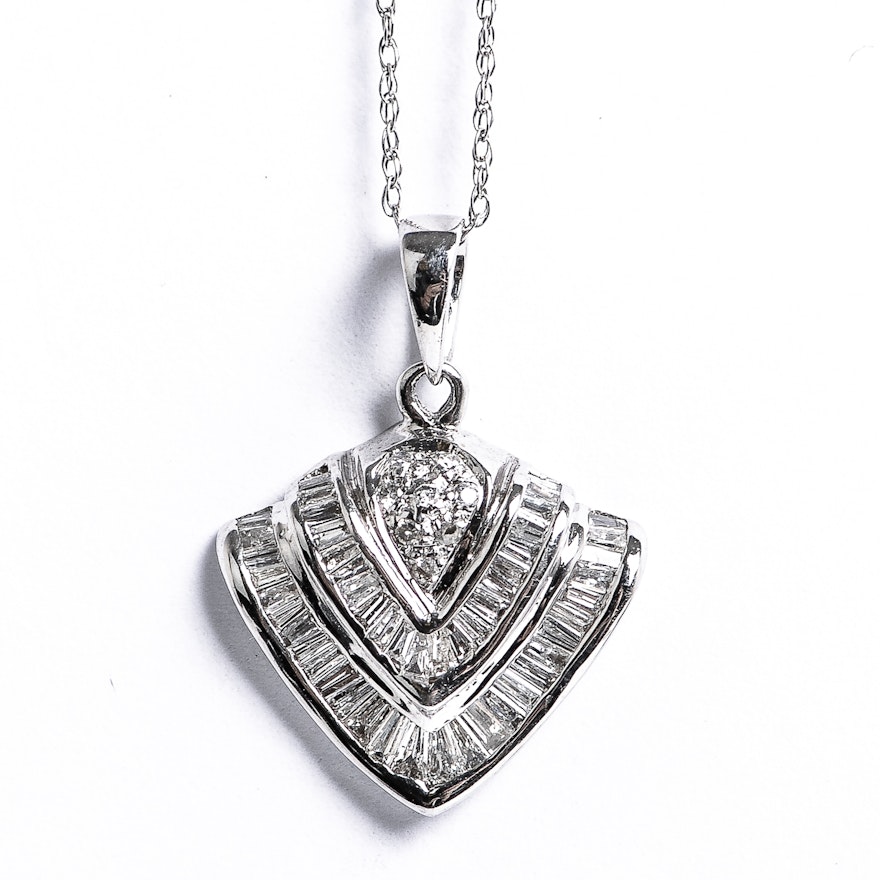 14K White Gold  Diamond Pendant Necklace