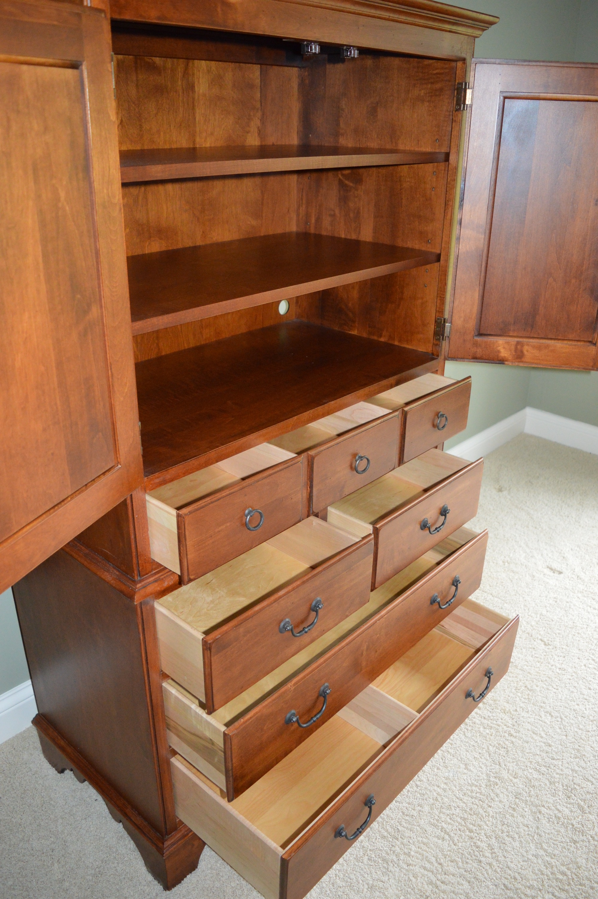 Ethan Allen "Country Crossings" Gentleman's Dresser